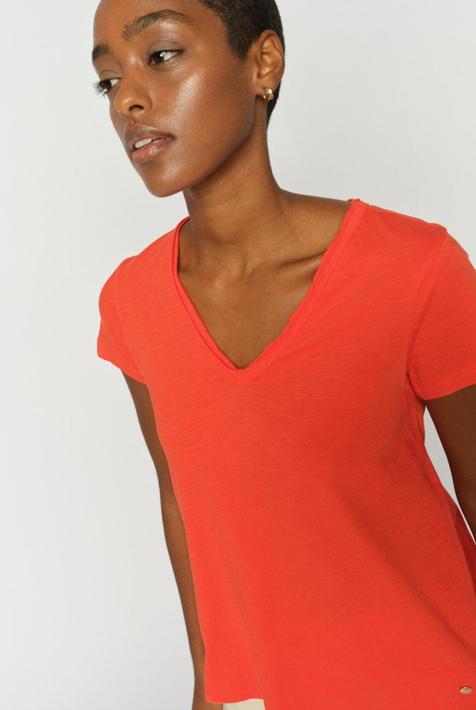 Mos Mosh Tulli orange cotton V-neck T-shirt detail