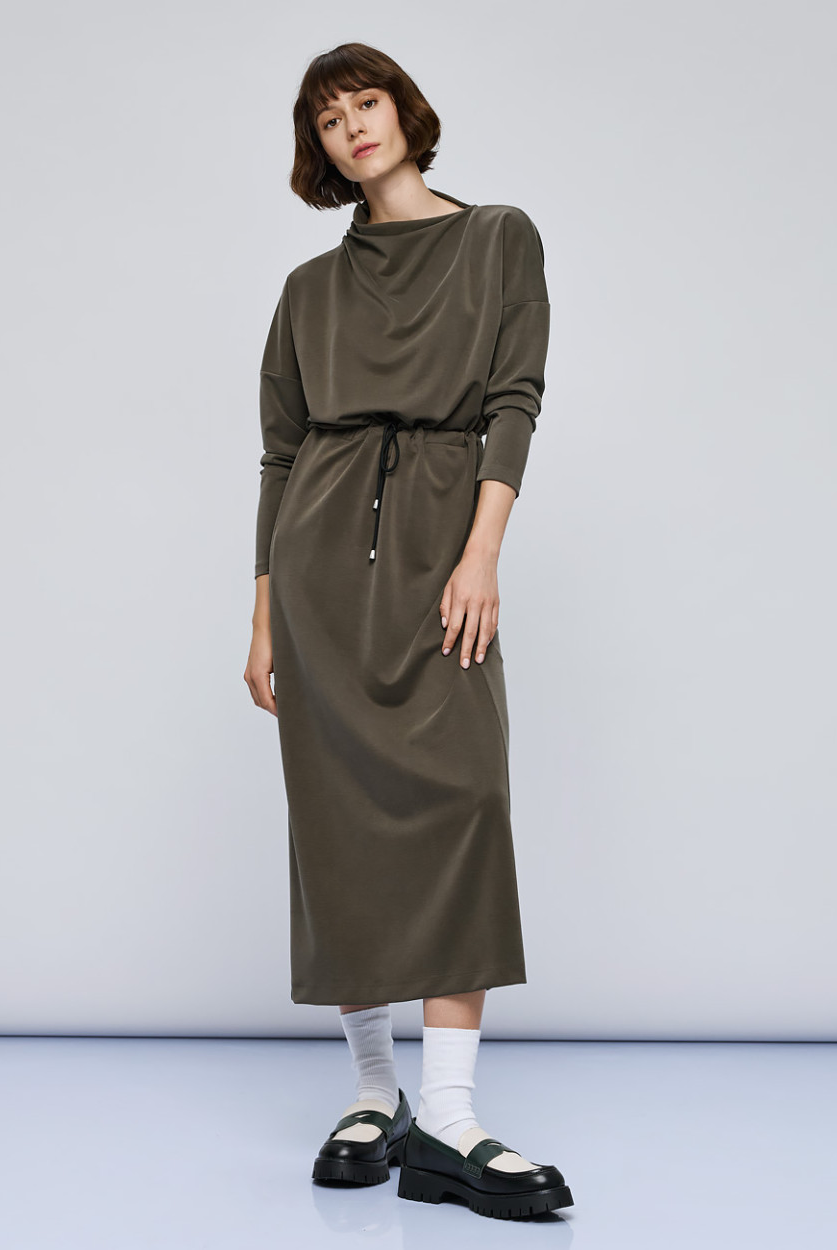 Access Fashion long khaki dress with elastic waistband and straight skirt, front view