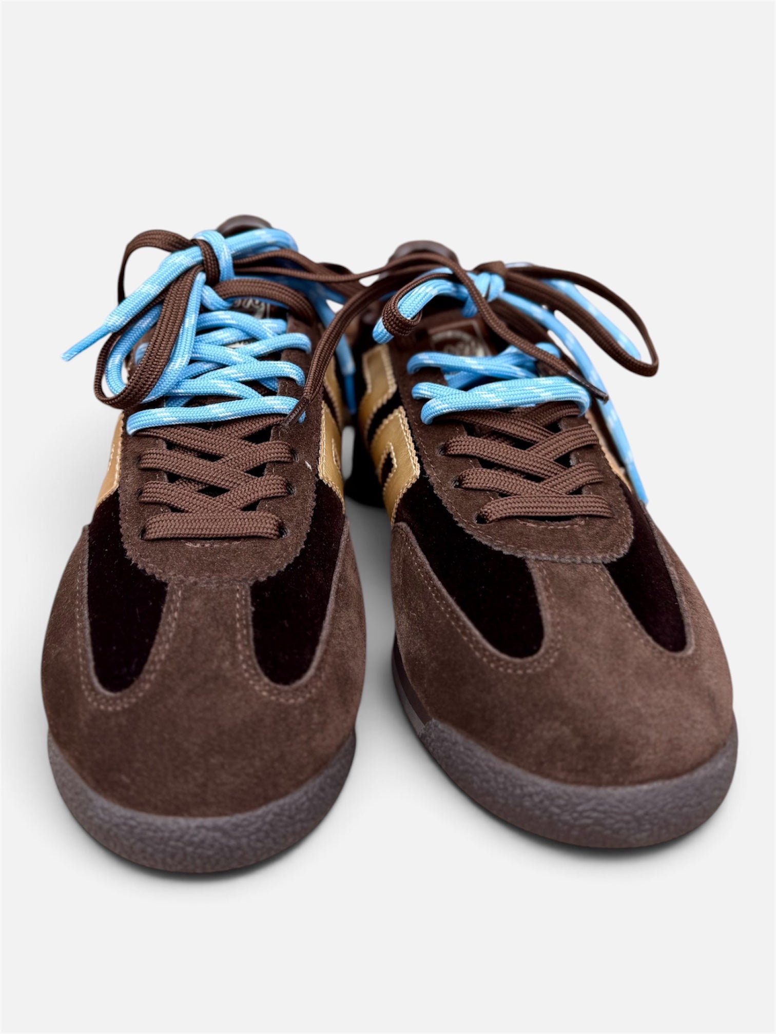 Back 70 Rocket women’s brown retro trainers front view