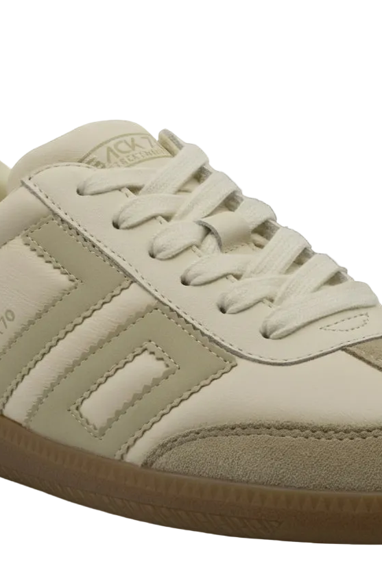 Back 70 Cloud D26 cream beige trainers gum sole retro trainer profile