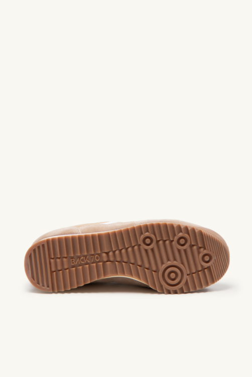 Back 70 Jogger Spongy beige trainer rubber sole detail