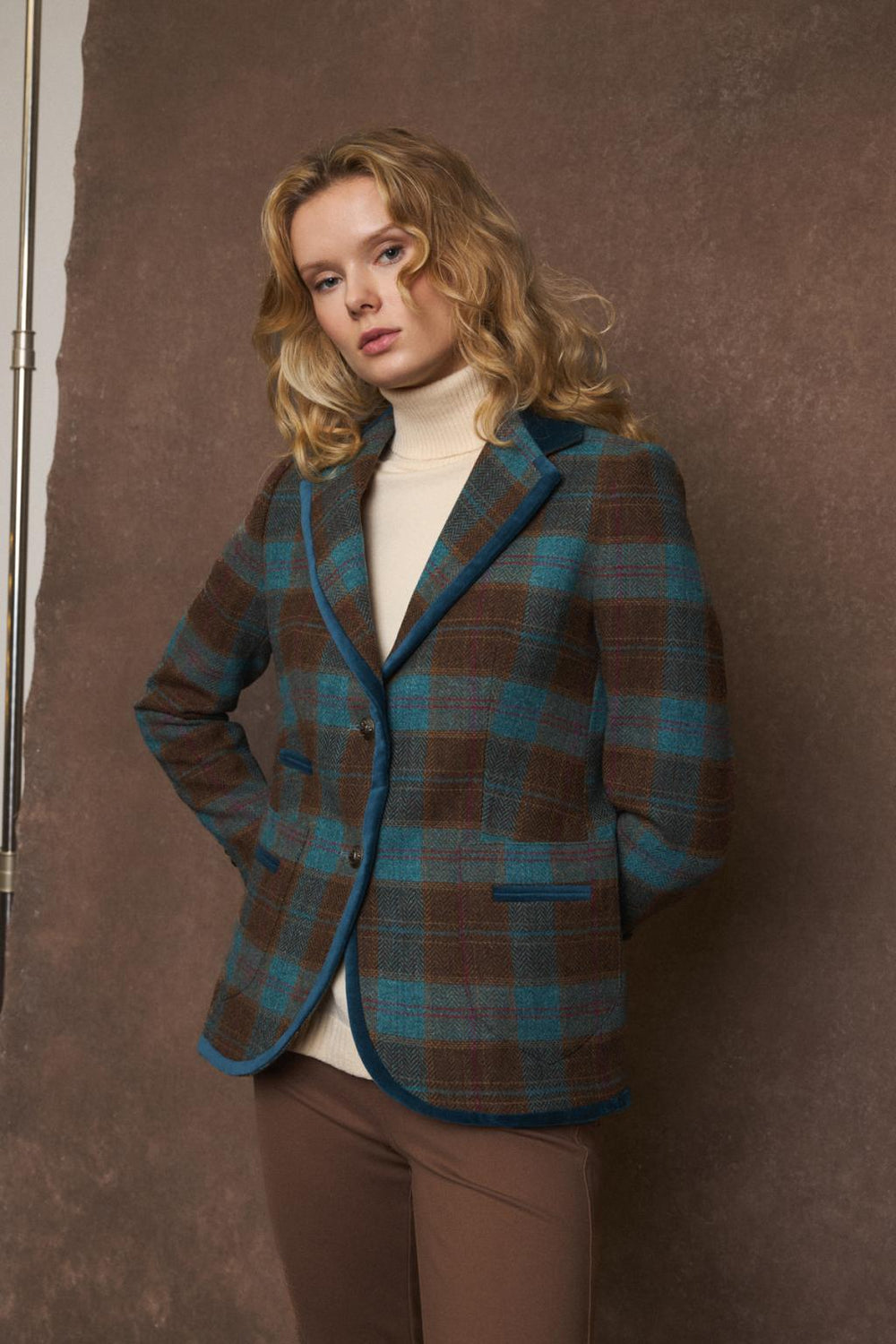 Bariloche Etrusca wool riding blazer in brown and blue check
