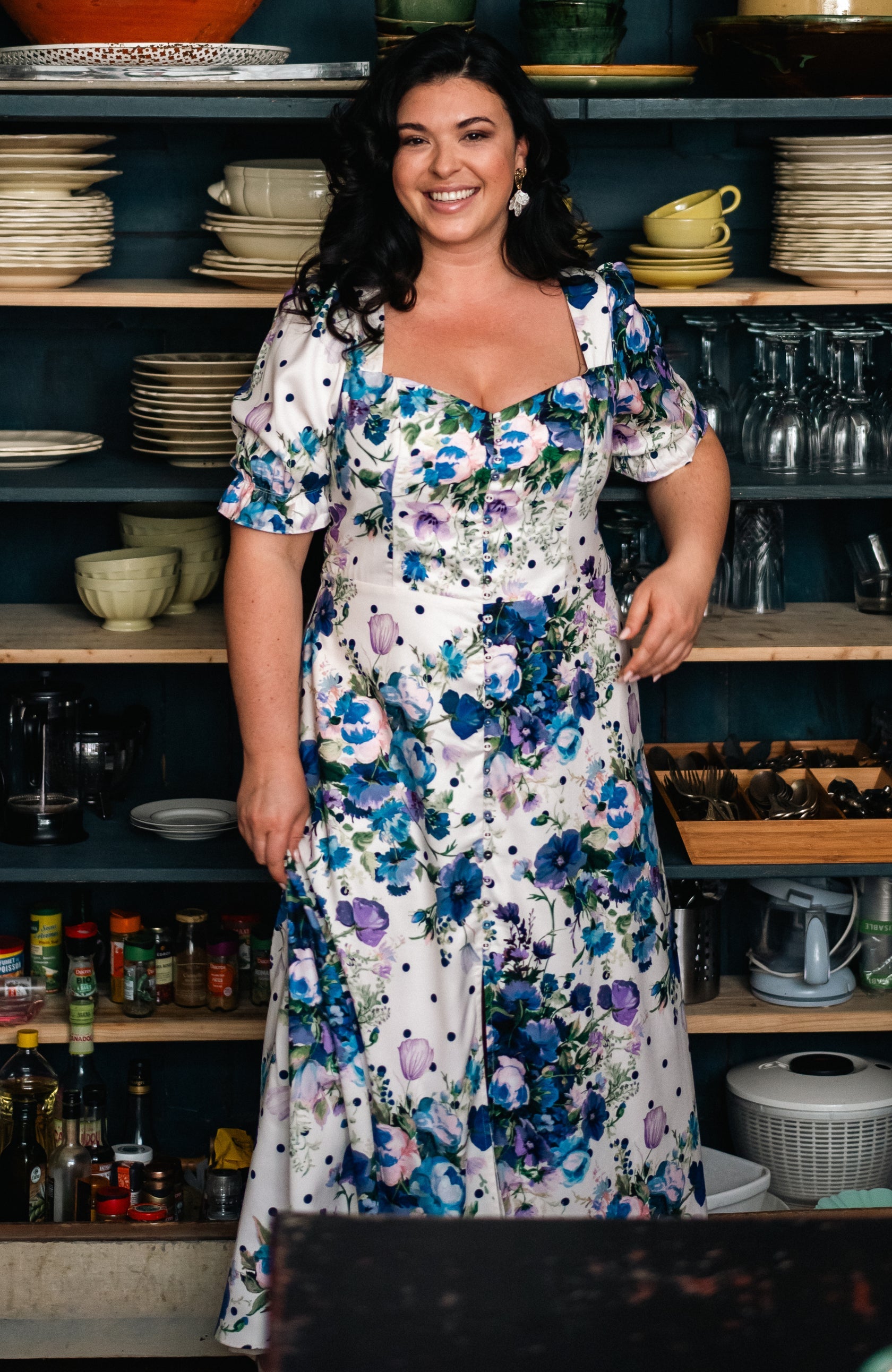 Hope & Ivy Nadalia floral wedding guest midi dress