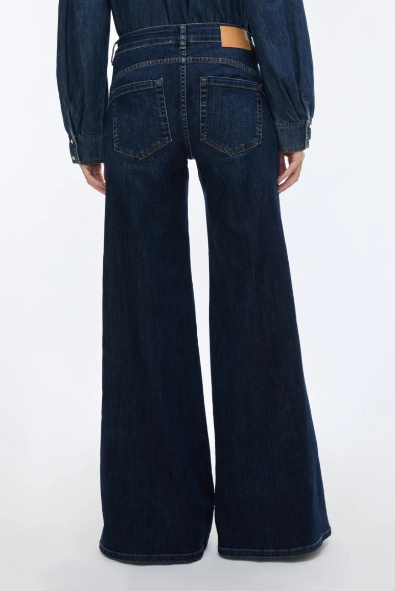 Back view of iBlues Iblbianca dark blue wide leg flared jeans