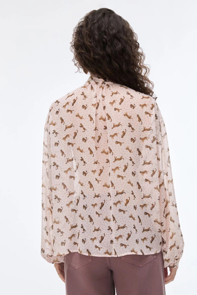 Back view of iBlues Iblsecolo pink leopard print oversized blouse