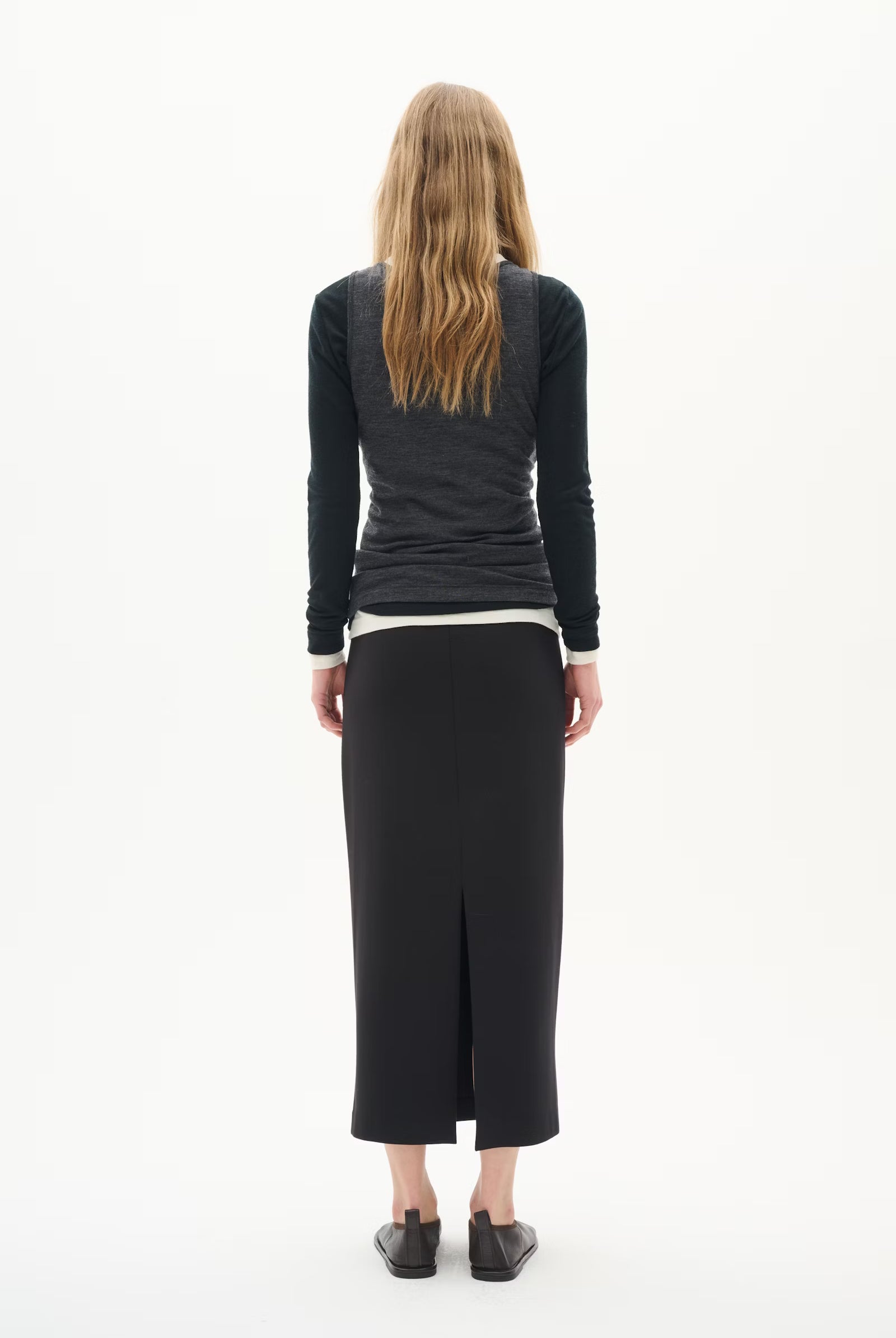 InWear AidaI black midi skirt From the back