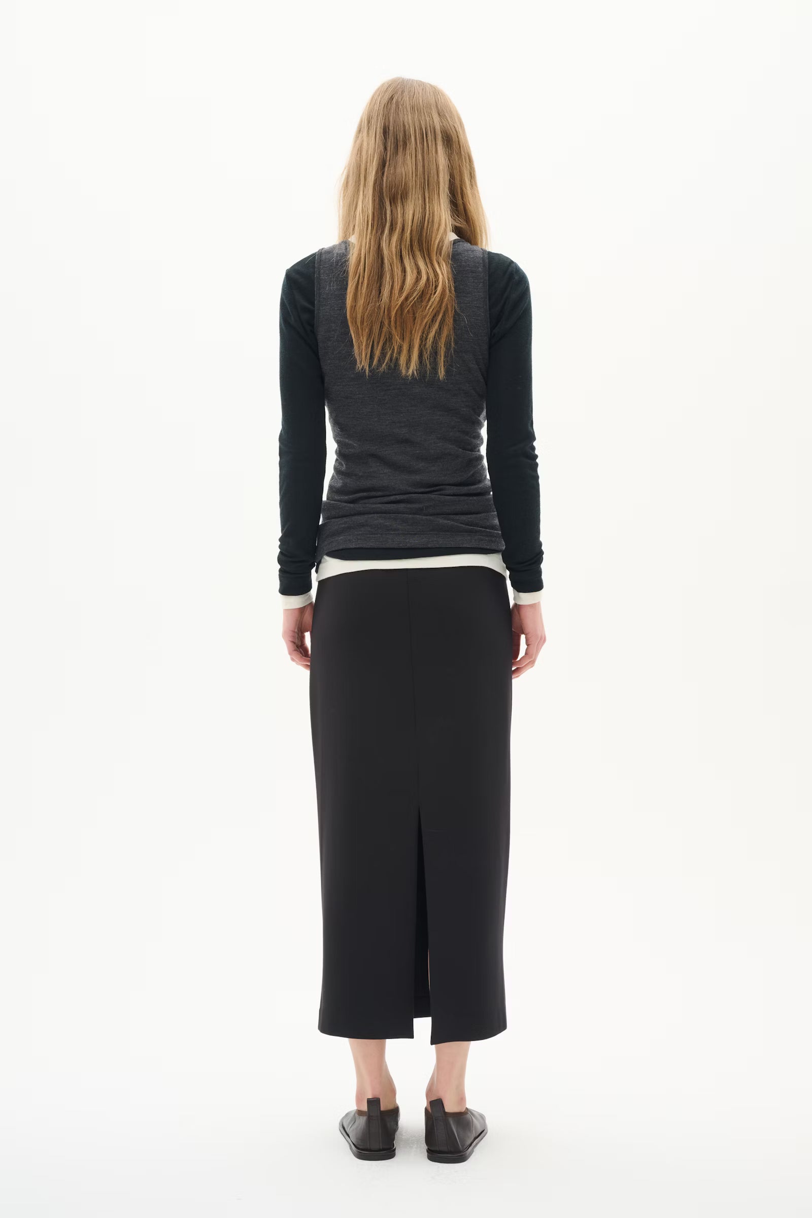 InWear AidaI black midi skirt From the back