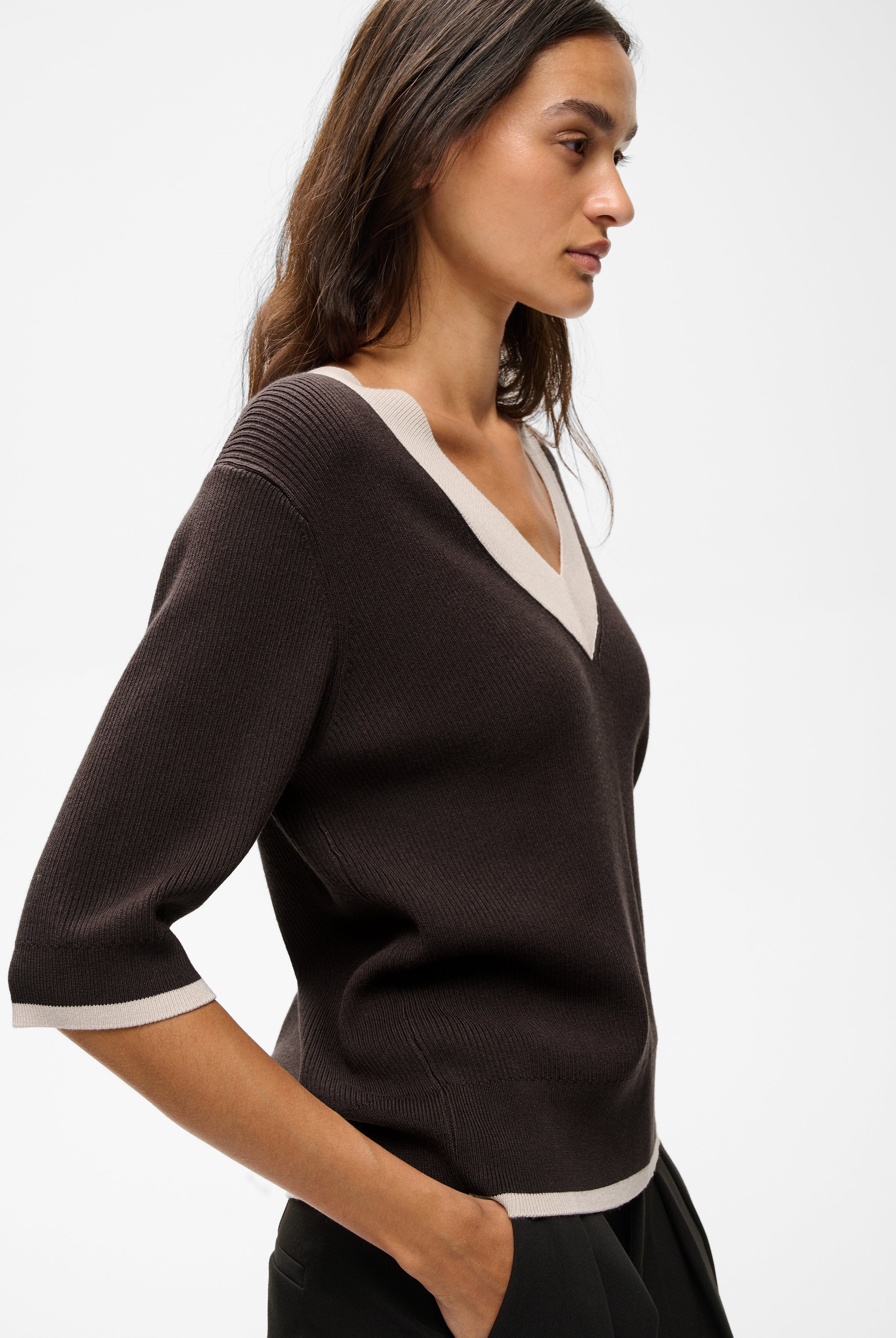 Side view of InWear Leenah brown knit jumper
