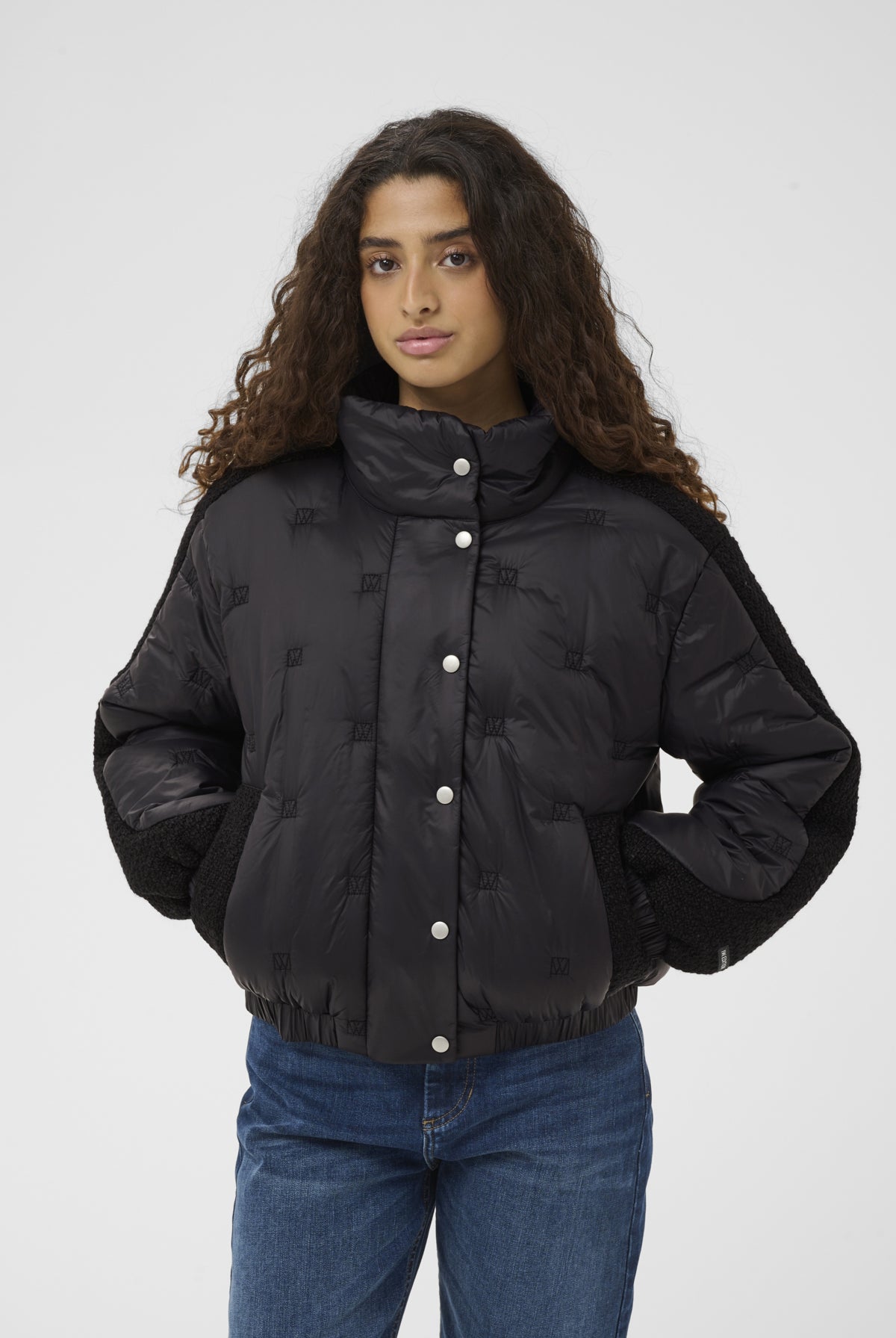 InWear Genoa boxy fit puffer jacket black front model view