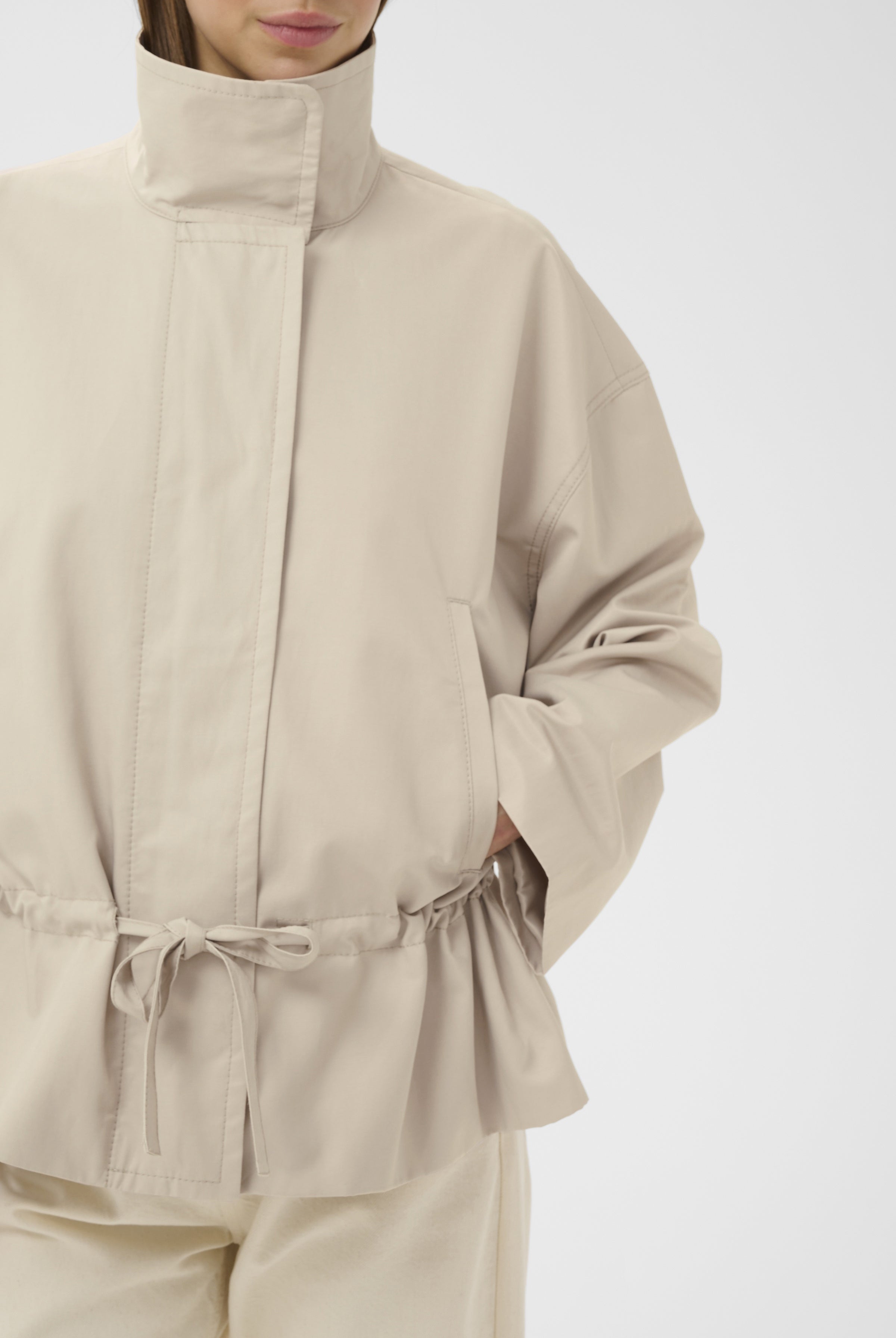 InWear Grace Lynn boxy jacket beige close-up of gathered waist detail