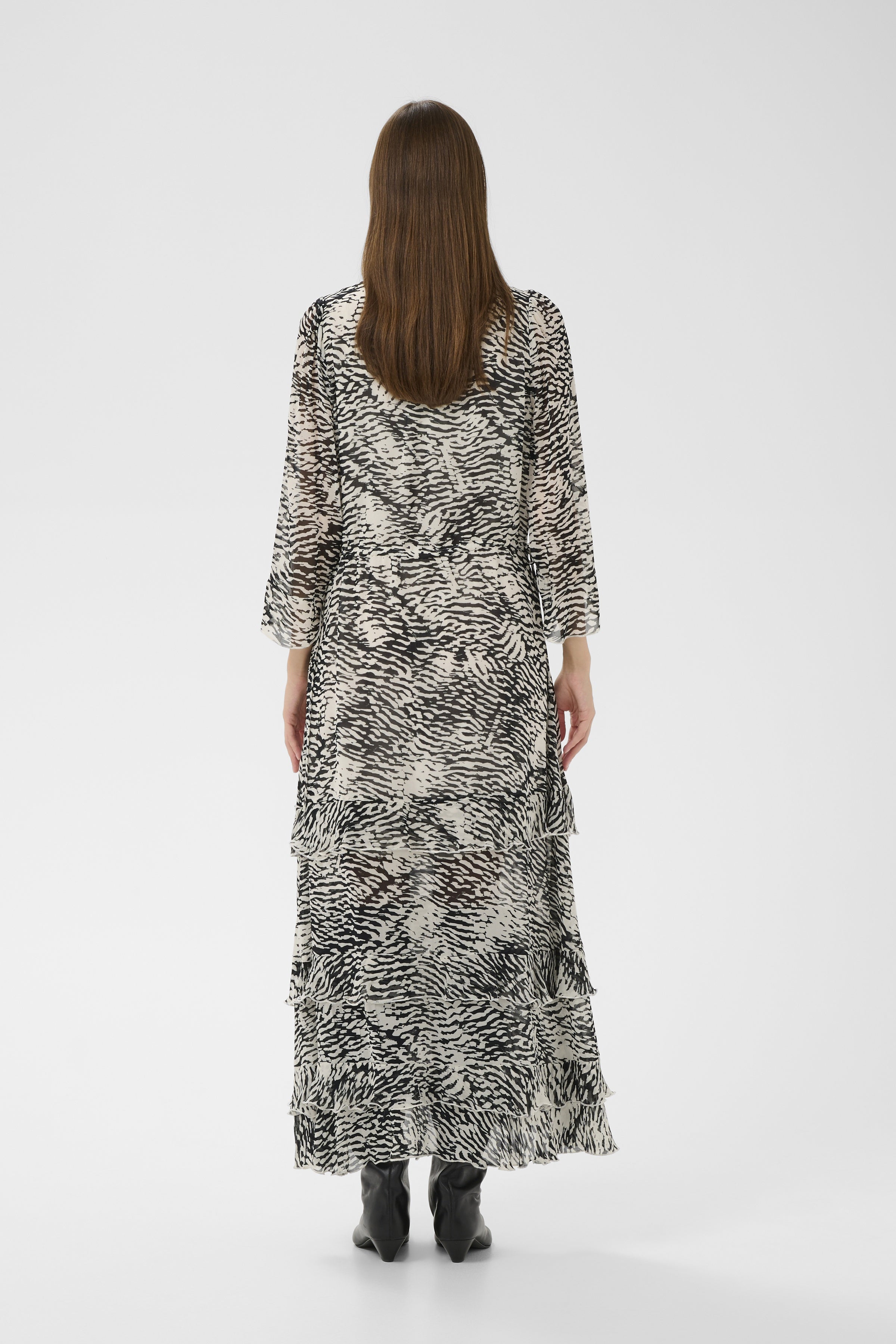 InWear black white midi dress back view