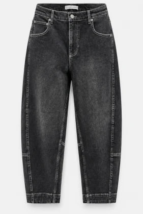 Jane Lushka Nevada black cropped barrel jeans front detail