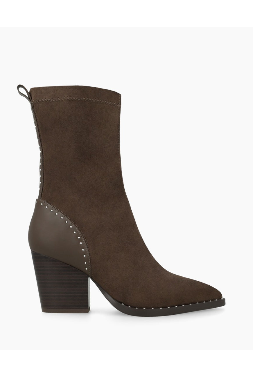Lodi Cei cowboy ankle boots with block feel and stud detail