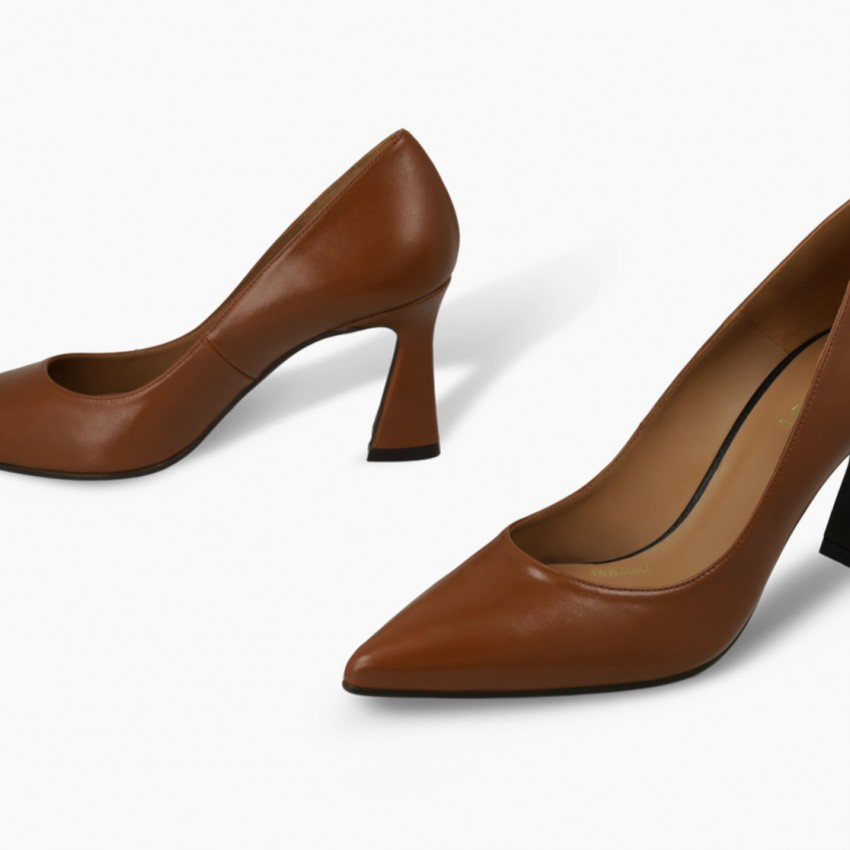 Lodi Roa cognac brown leather court shoes shown from a three-quarter angle