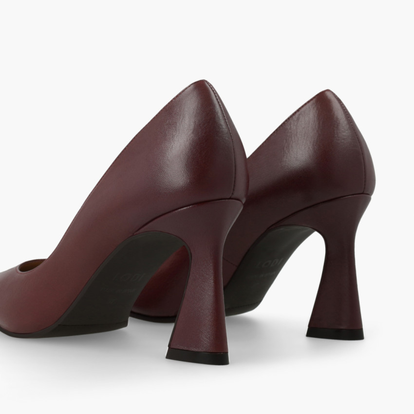 Rear view of Lodi Roa burgundy leather court shoes showing flared heels