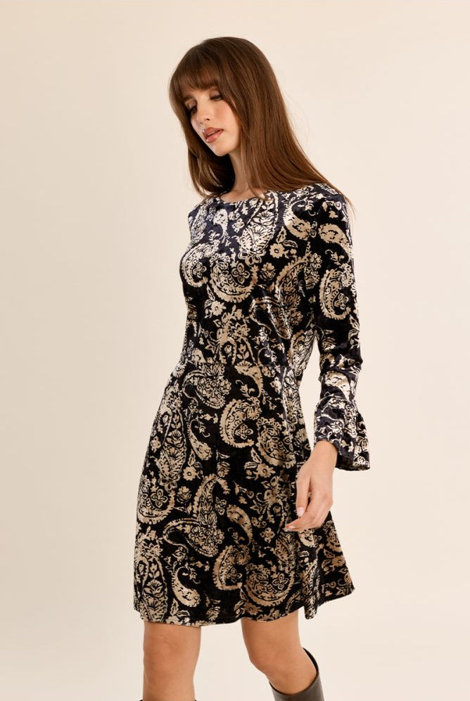 Molly Bracken women’s paisley fitted dress with flared sleeves