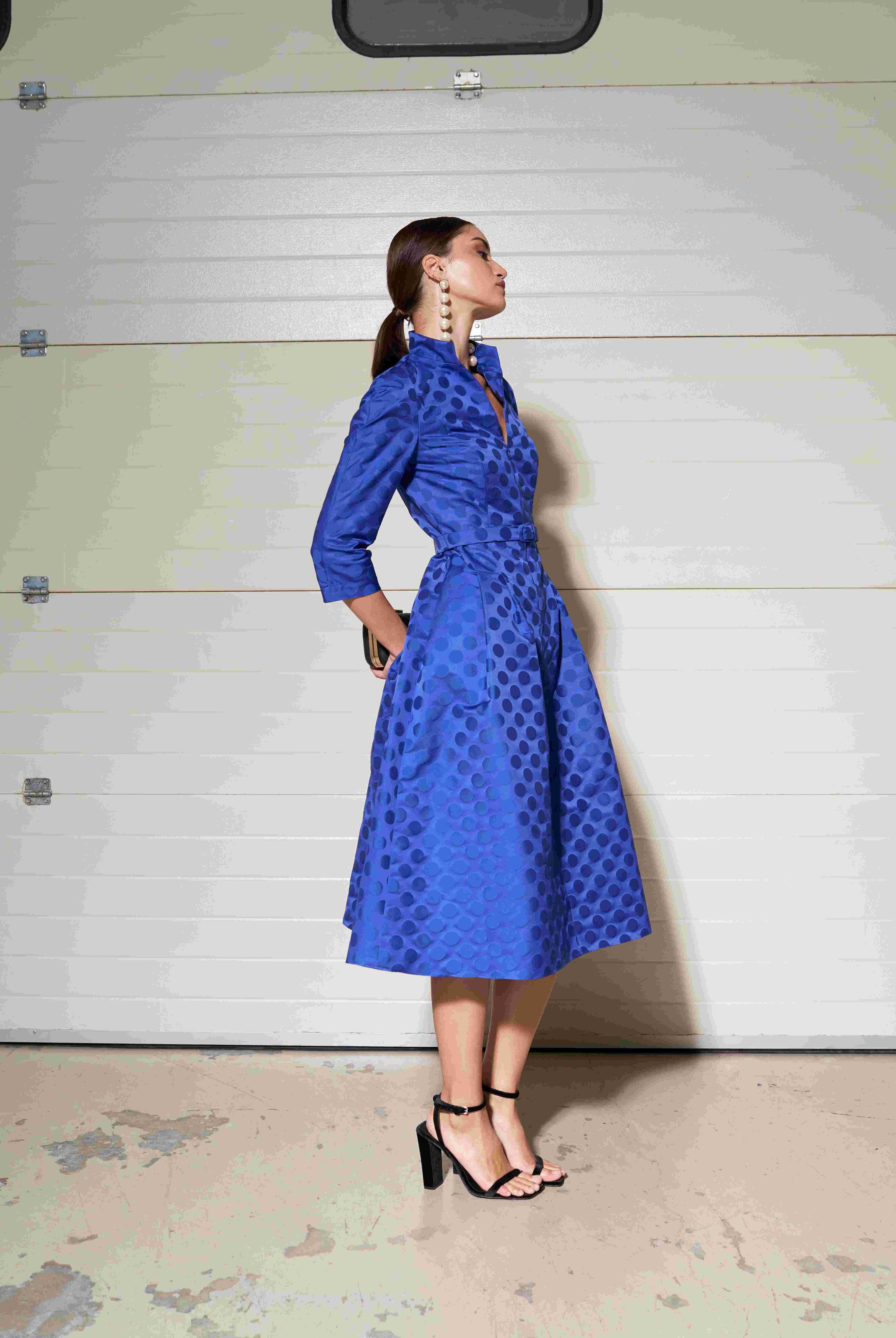 Moskada Arcos blue belted midi dress with three-quarter sleeves