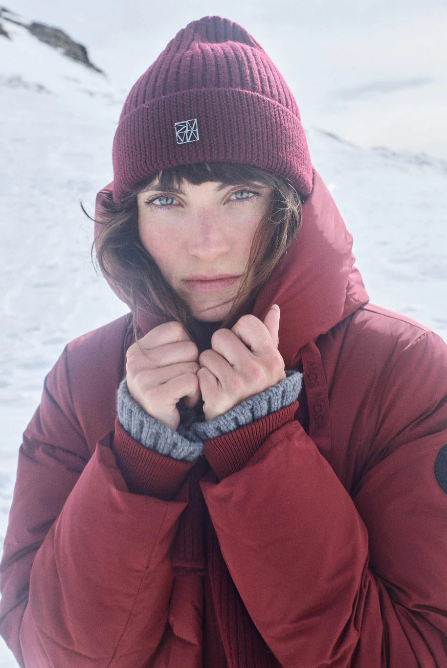 MOS MOSH Nova Square burgundy hooded puffer coat with high collar – close model view