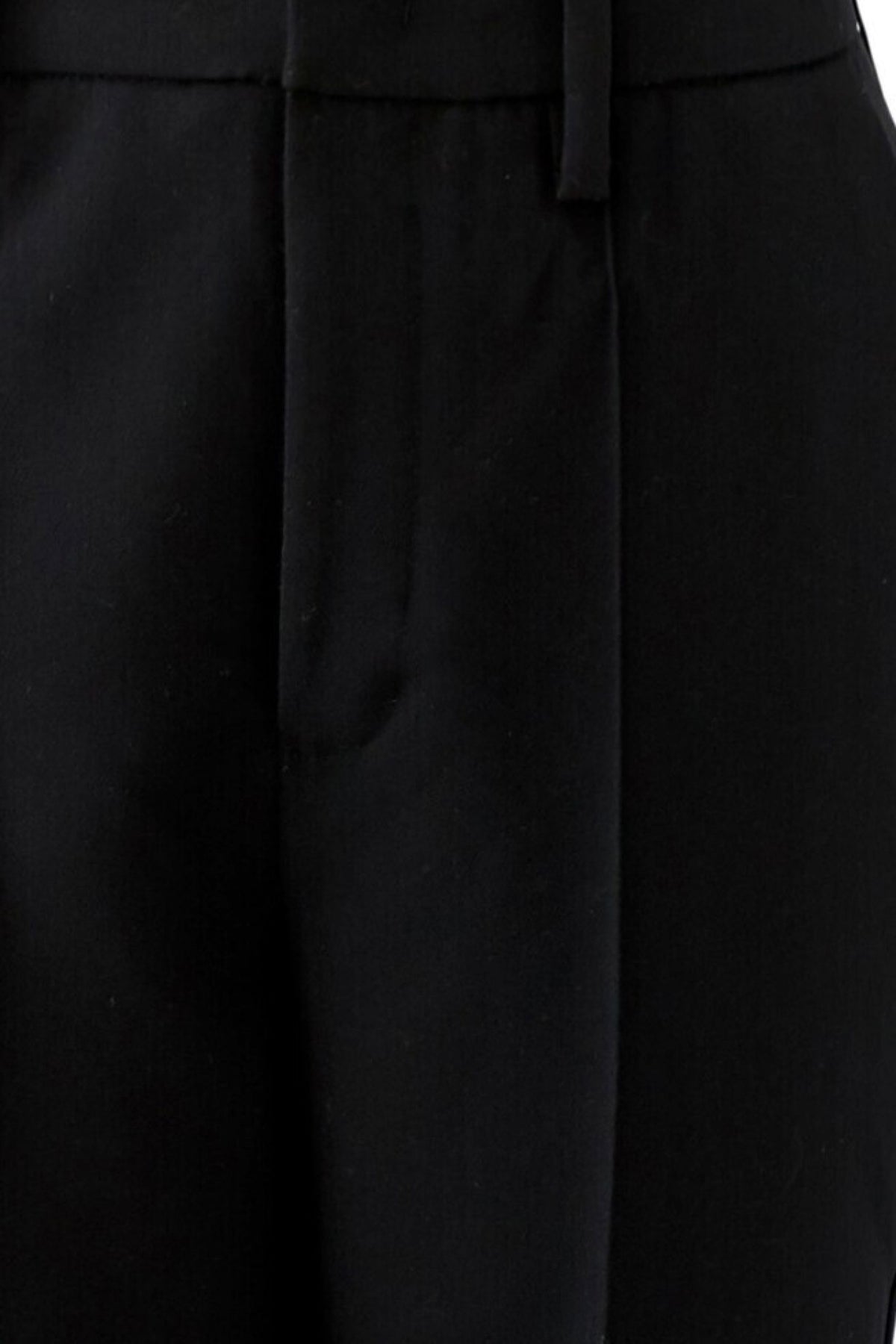 Oui black tailored trousers with pressed front crease – fabric detail view