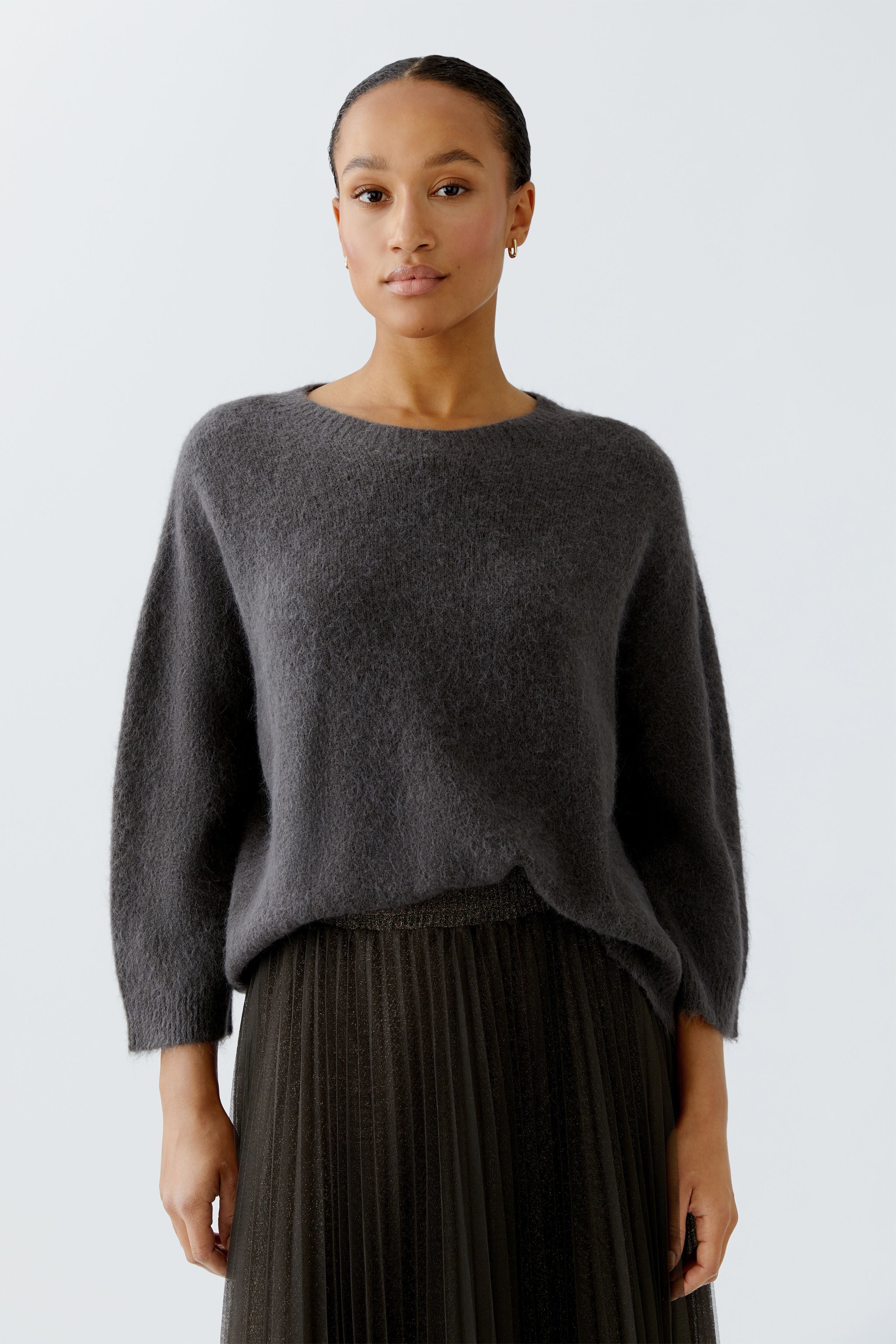 Oui grey wool blend jumper with relaxed fit and round neckline