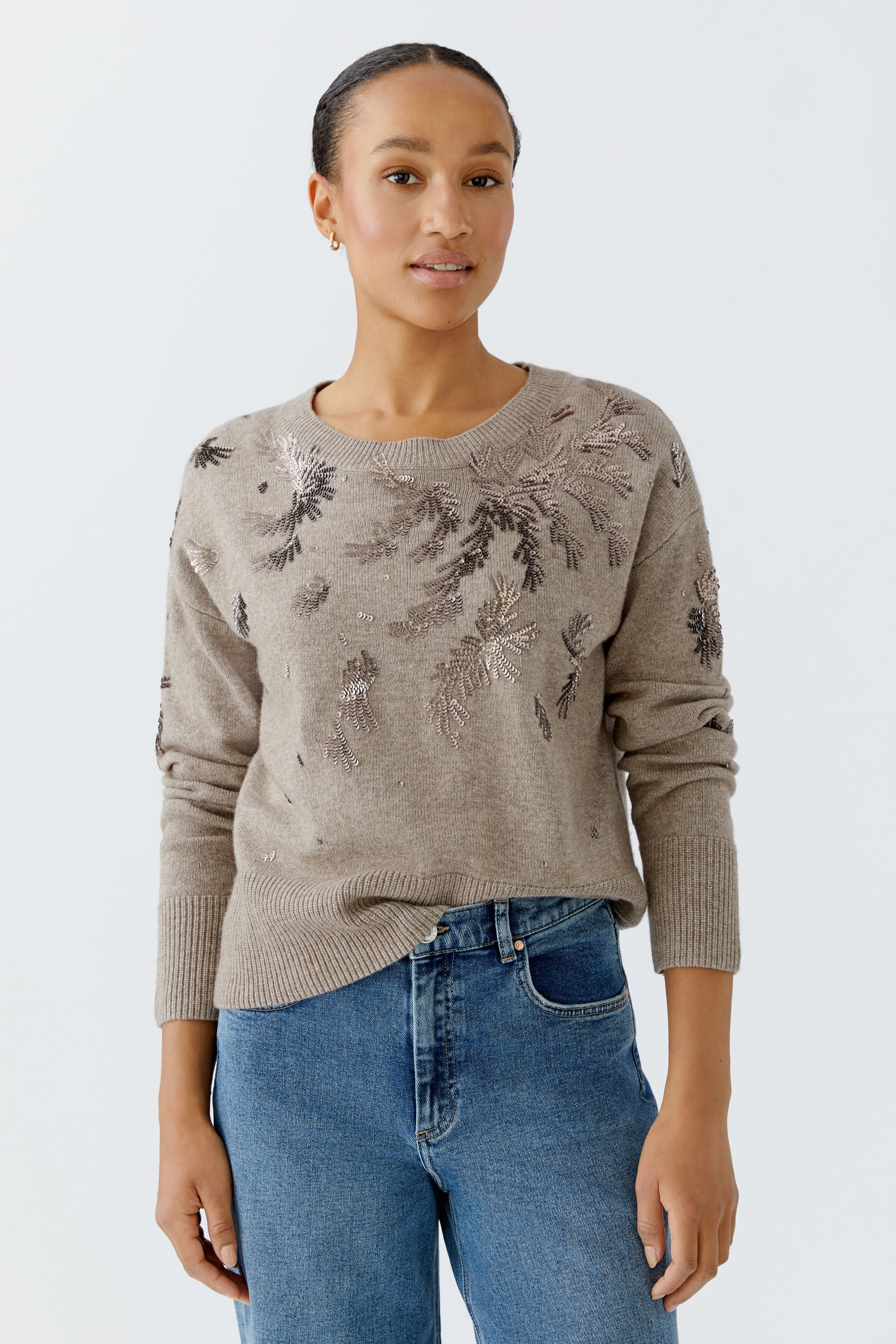 Oui Relaxed jumper with sequin detailing on chest