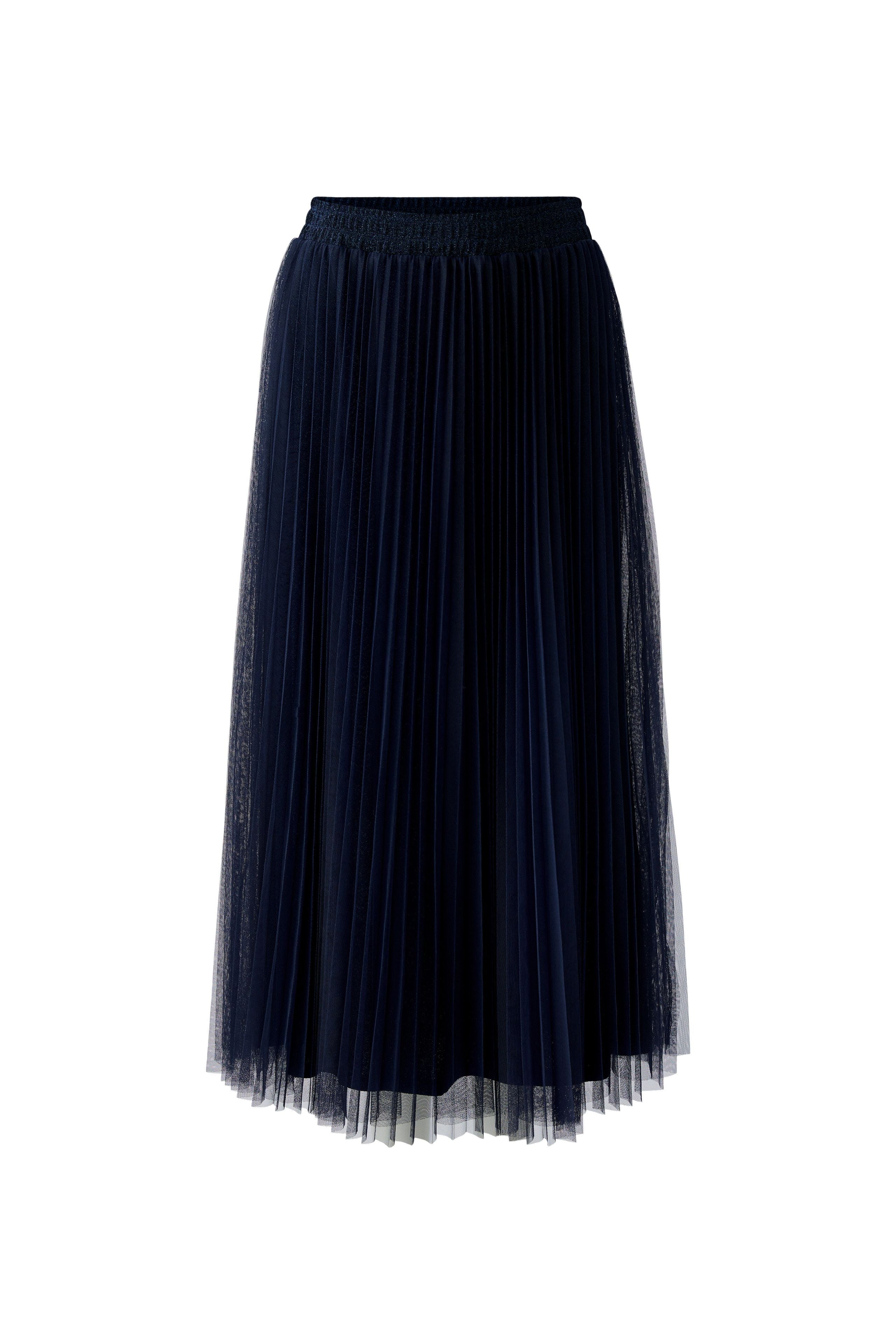 Close-up of elastic waistband on oui navy tulle midi skirt