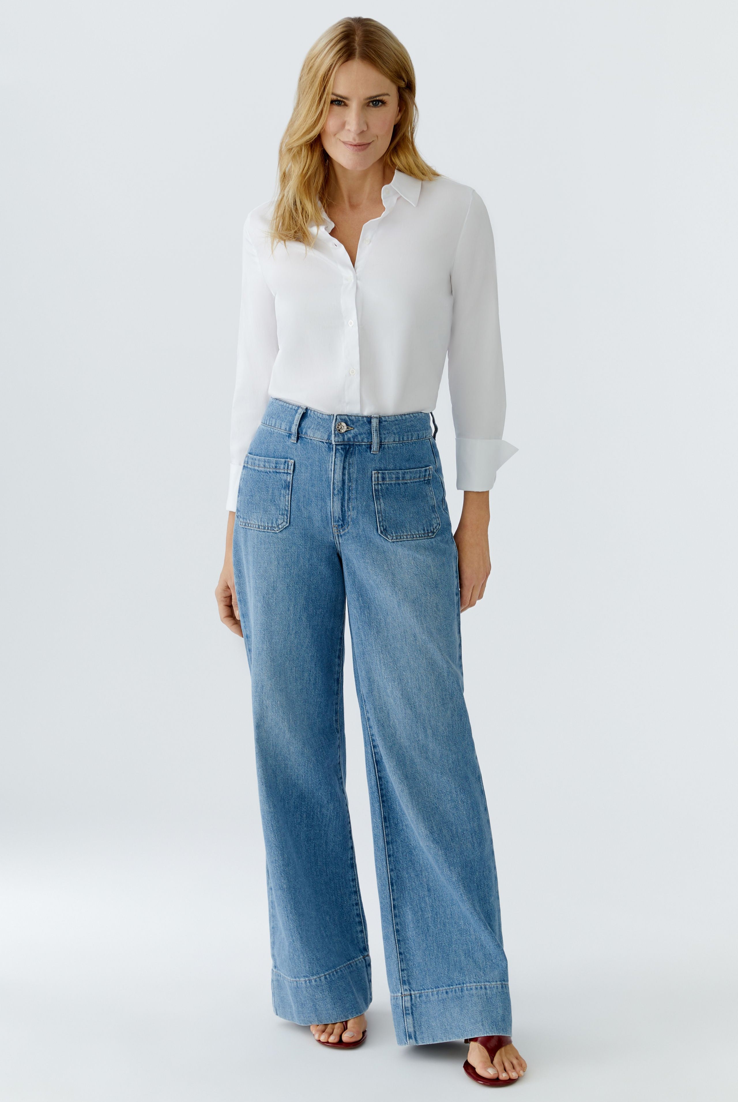 Oui relaxed fit flared denim jeans close up