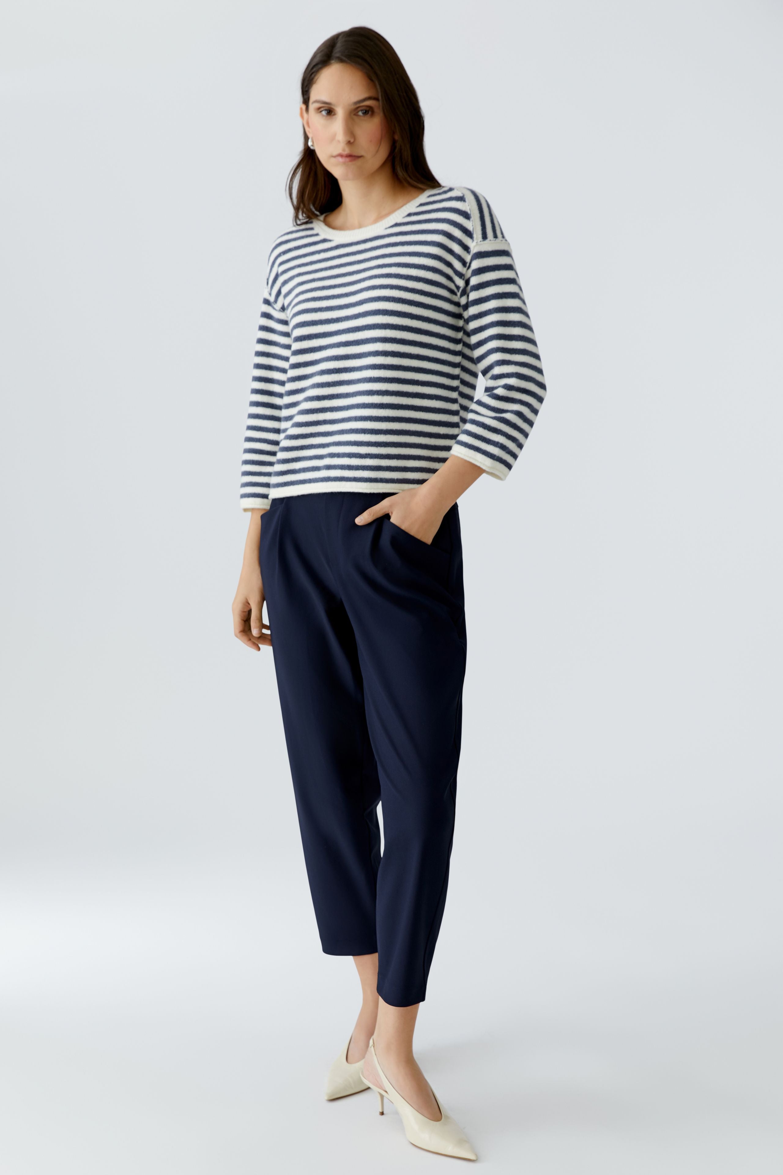 Oui barrel leg trousers elastic waistband detail