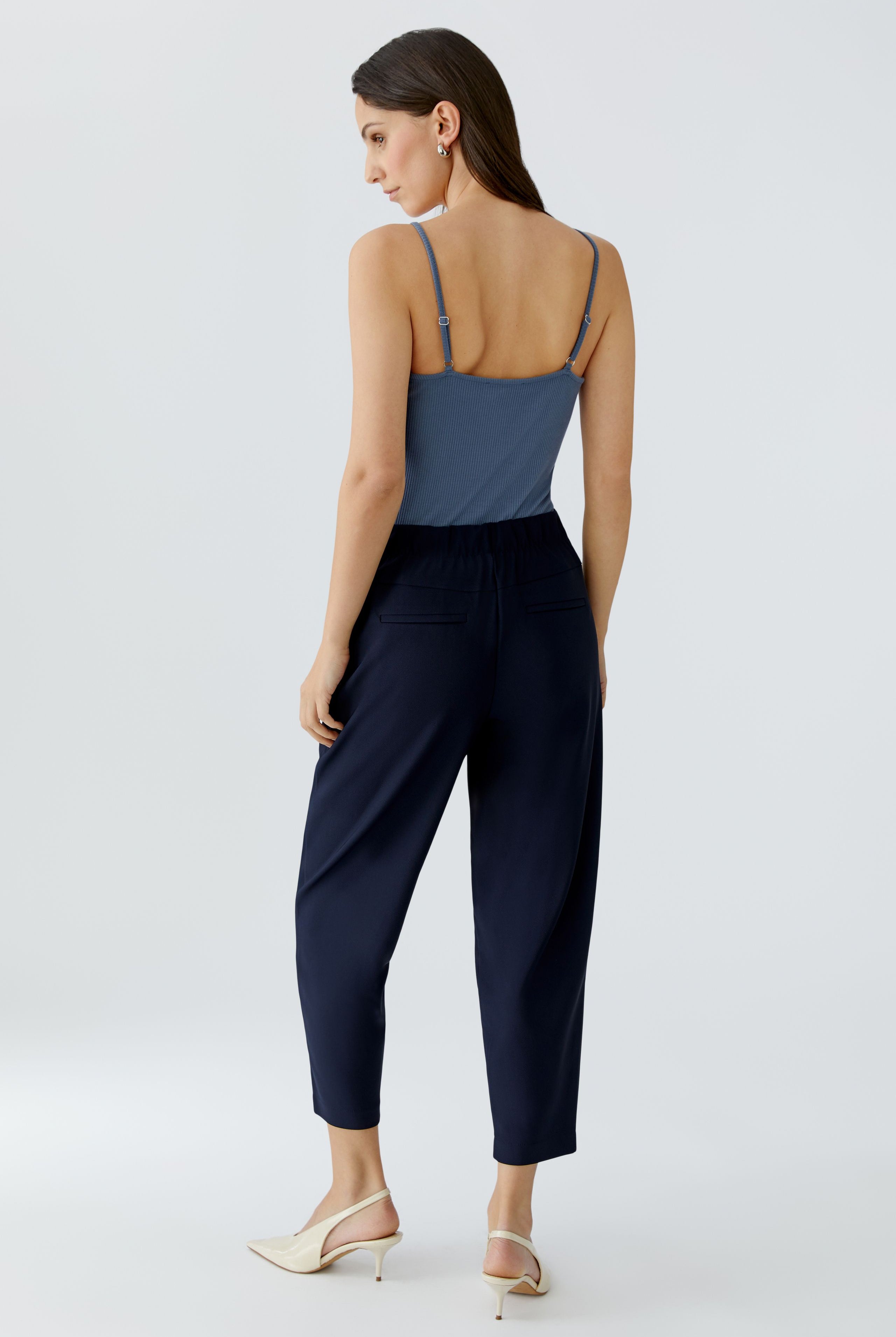 Oui cropped navy tapered trousers back view