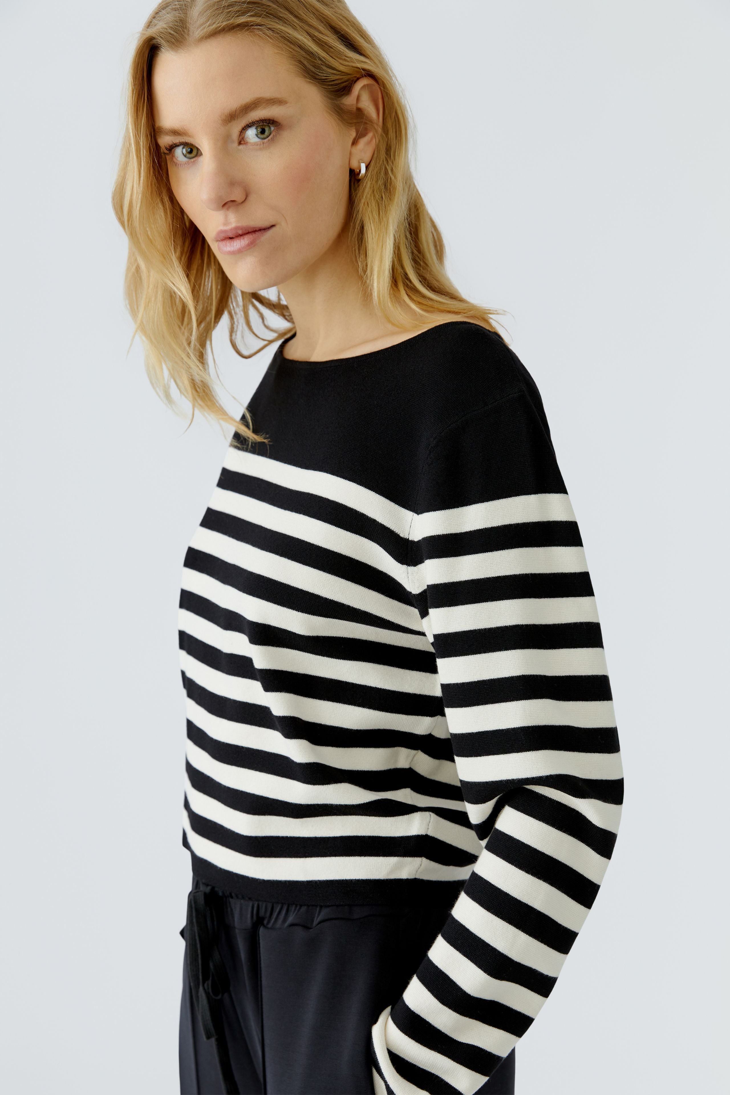 Oui black and white striped Milano knit jumper close-up