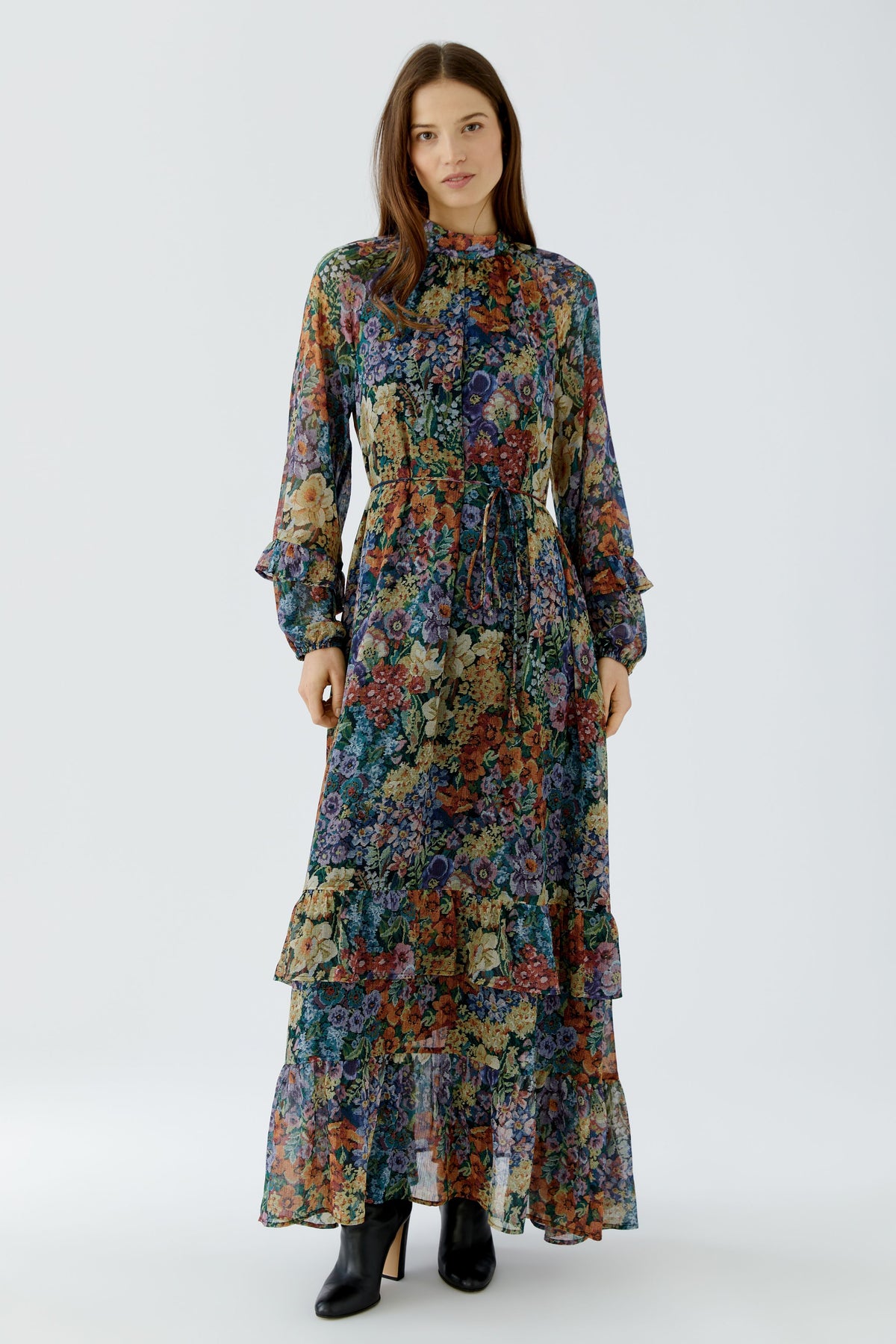 Oui floral Gobelin ruffle maxi dress – full front model view