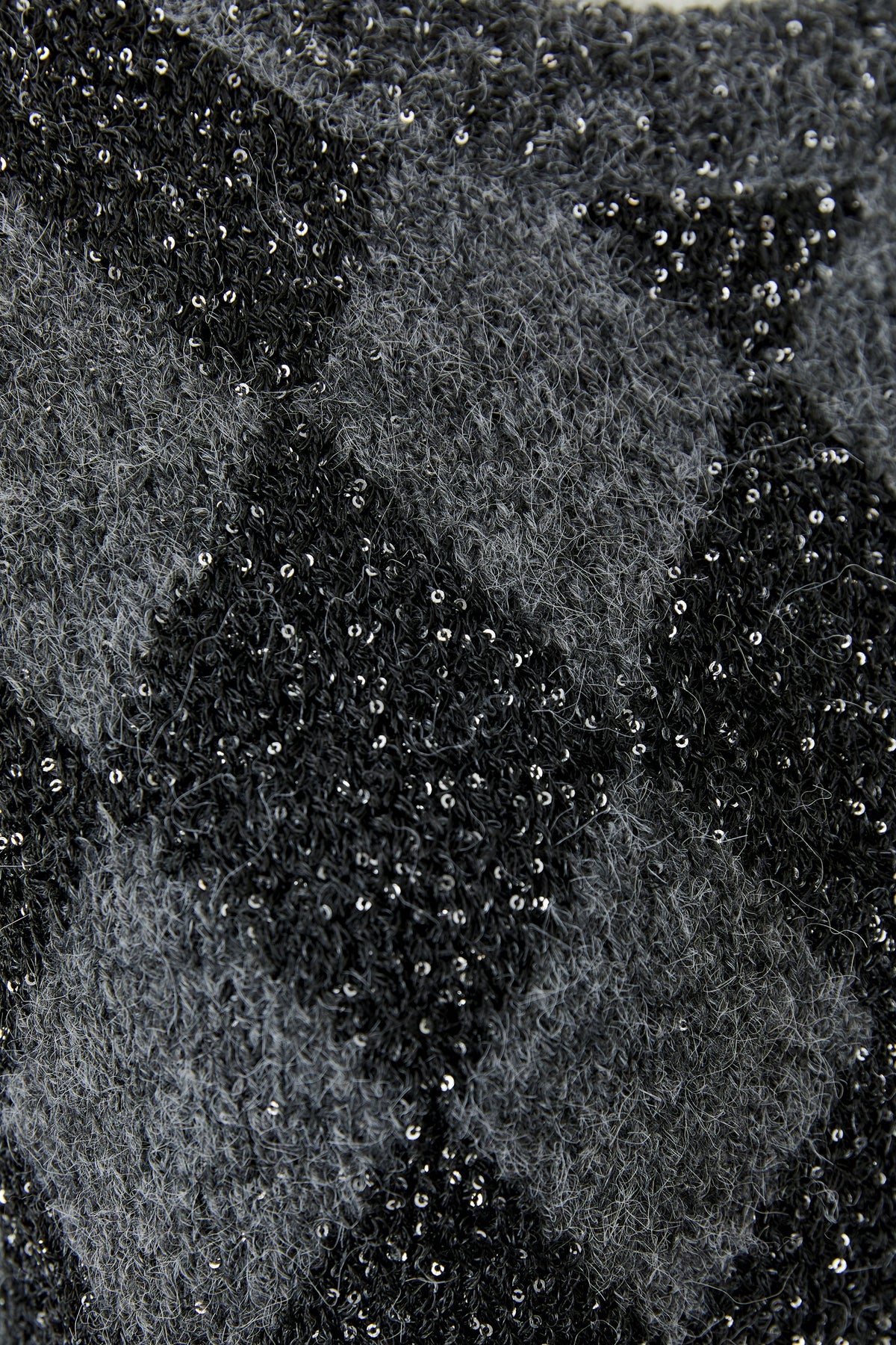 Oui grey and black argyle jumper with silver sparkle – knit detail close-up