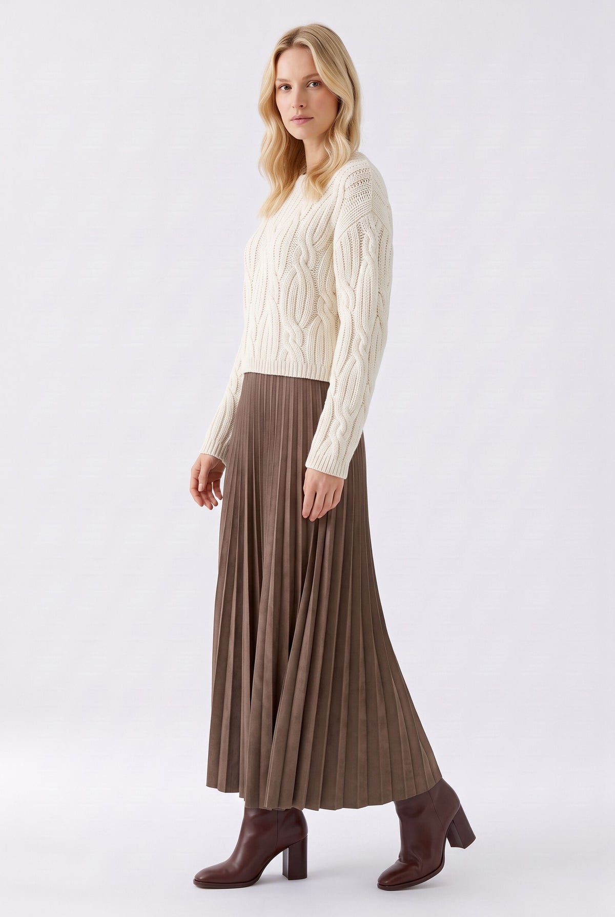 Oui brown pleated midi skirt with flowing pleats – side model view