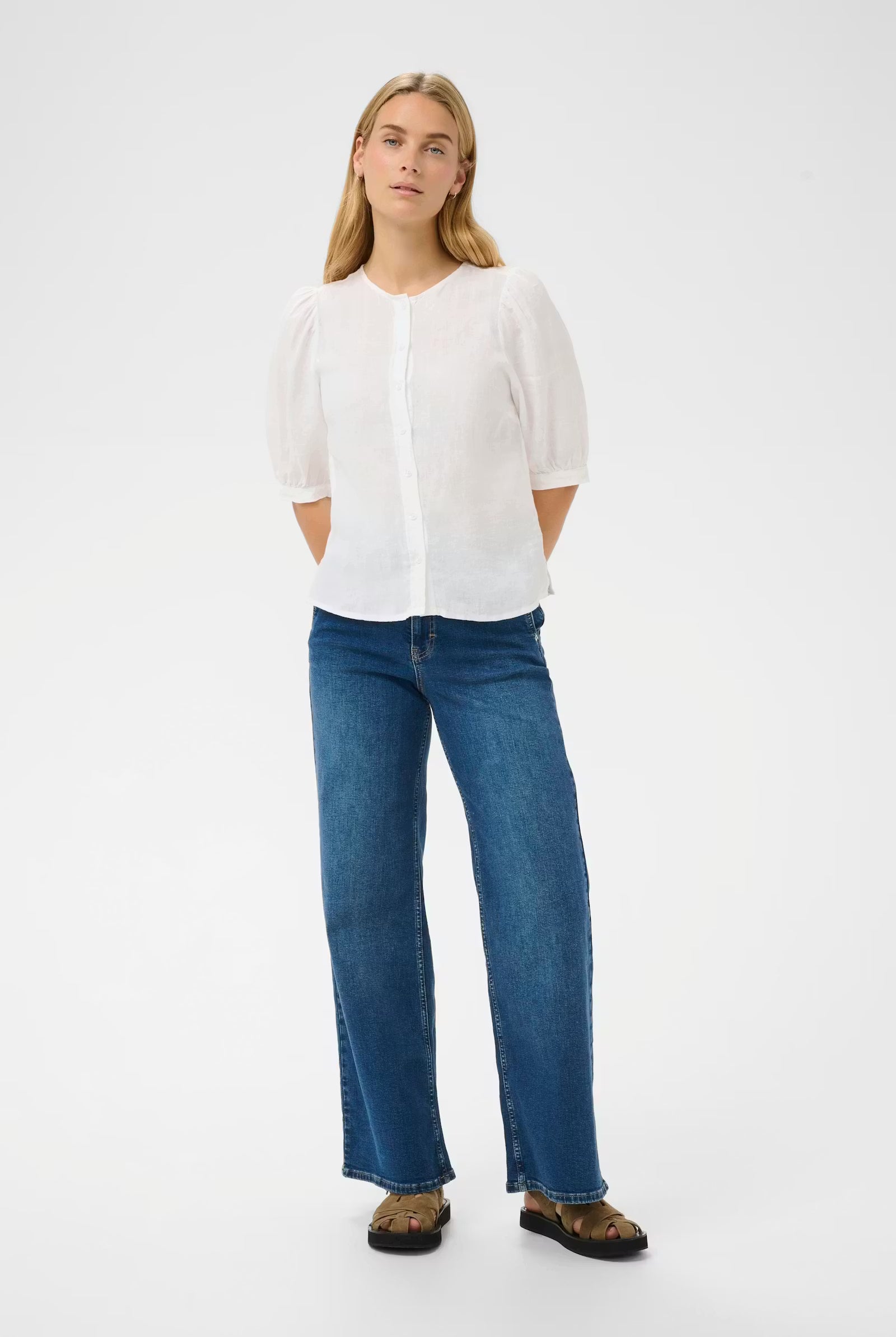 Part Two Azra light blue linen blouse with puff sleeve detail - white