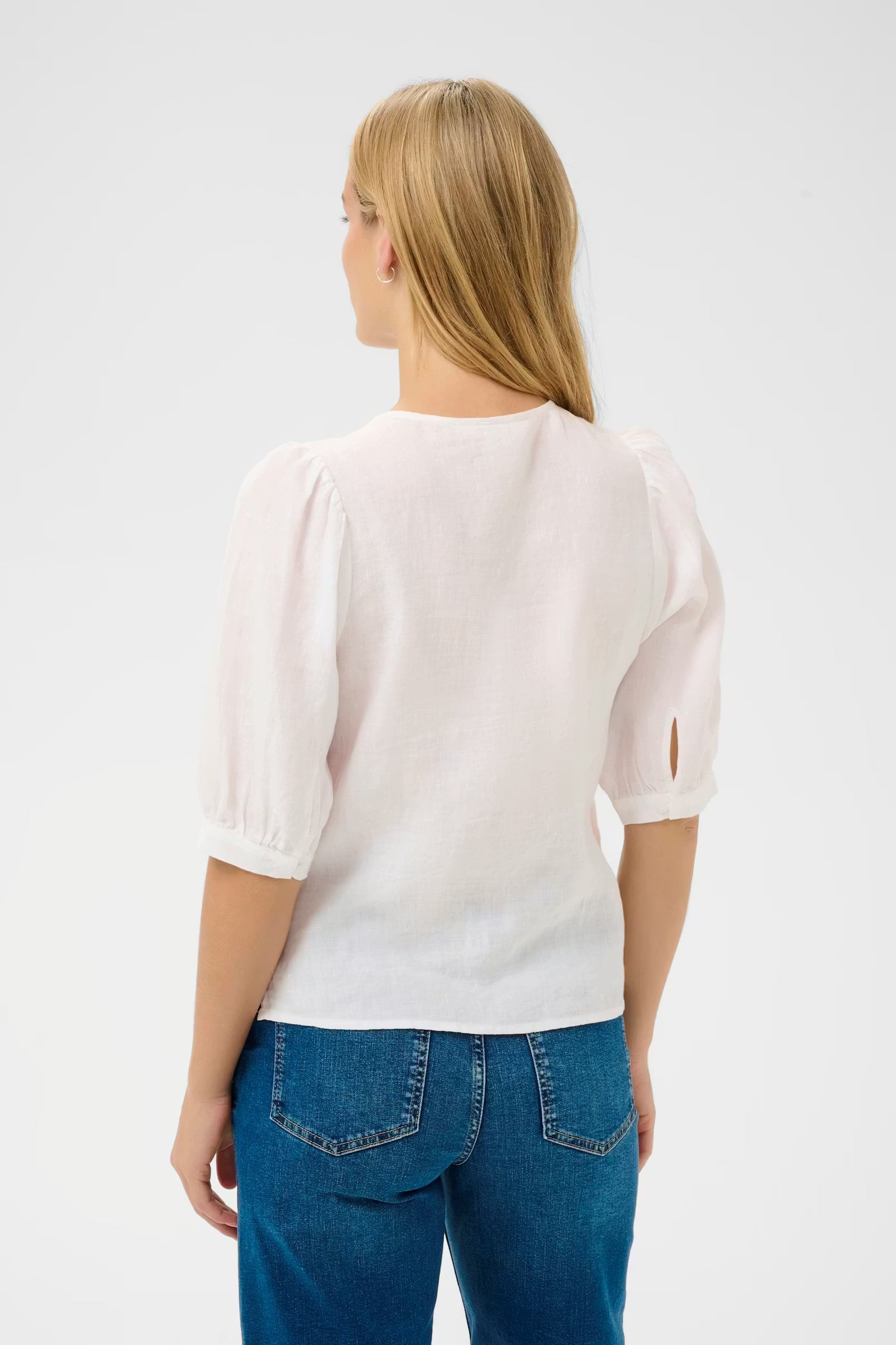 Part Two Azra white linen puff sleeve blouse back view