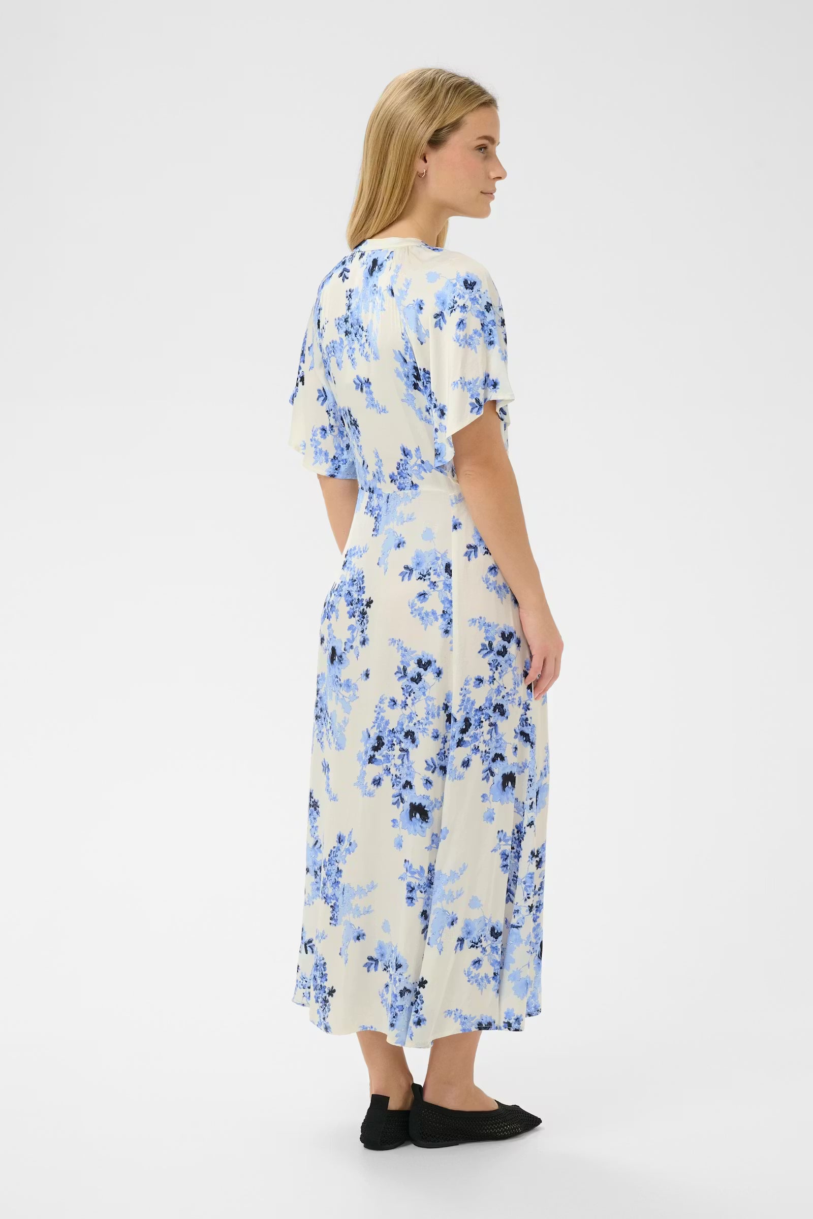 Part Two Alaja floral midi dress blue print back view