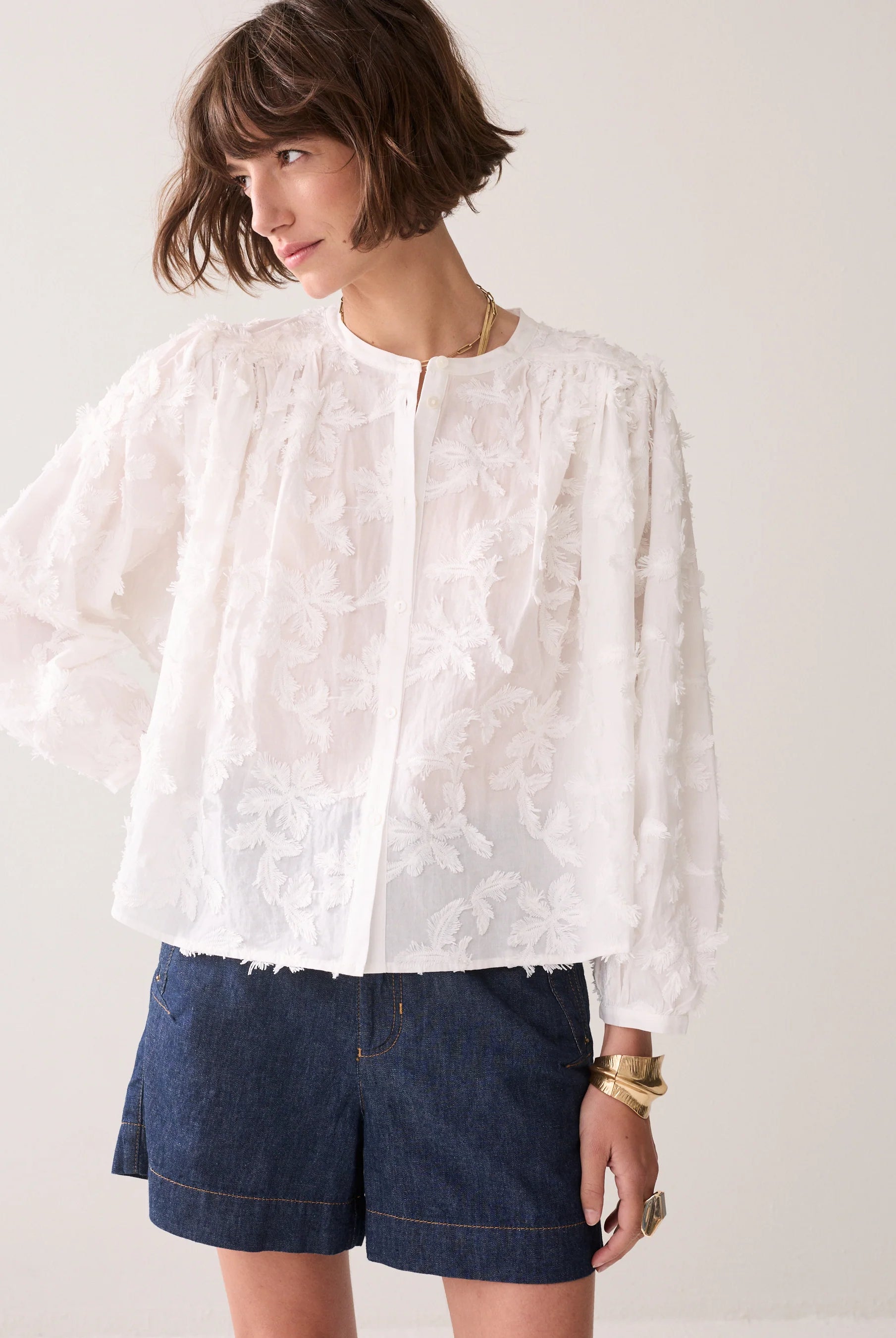 Summum white cotton blouse with wide sleeves and pleats