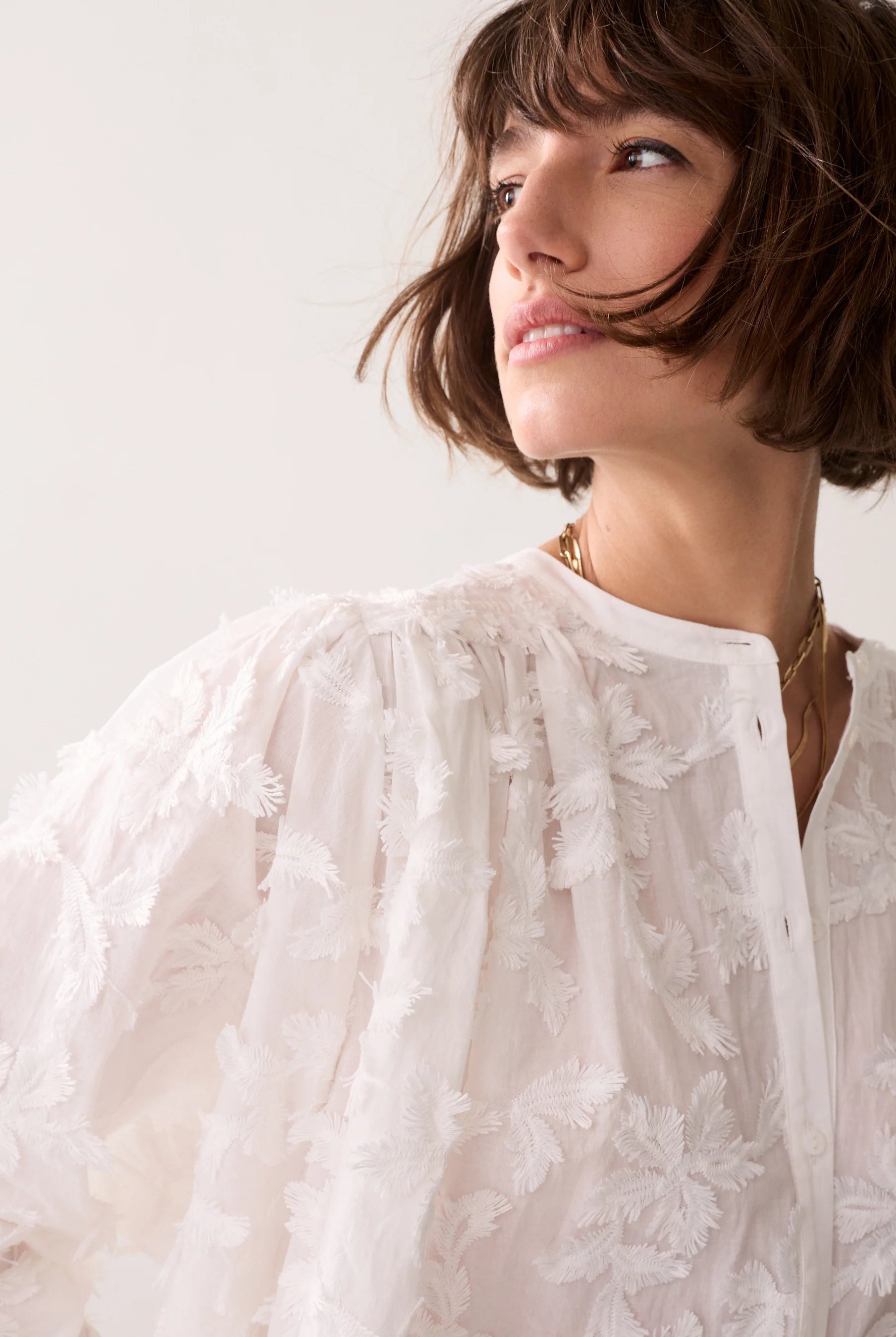 Summum textured white blouse with shiny button detail