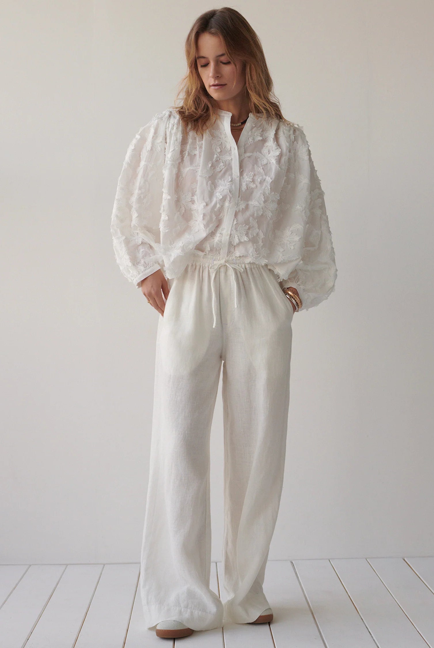 Summum white 3D palm textured cotton blouse front view