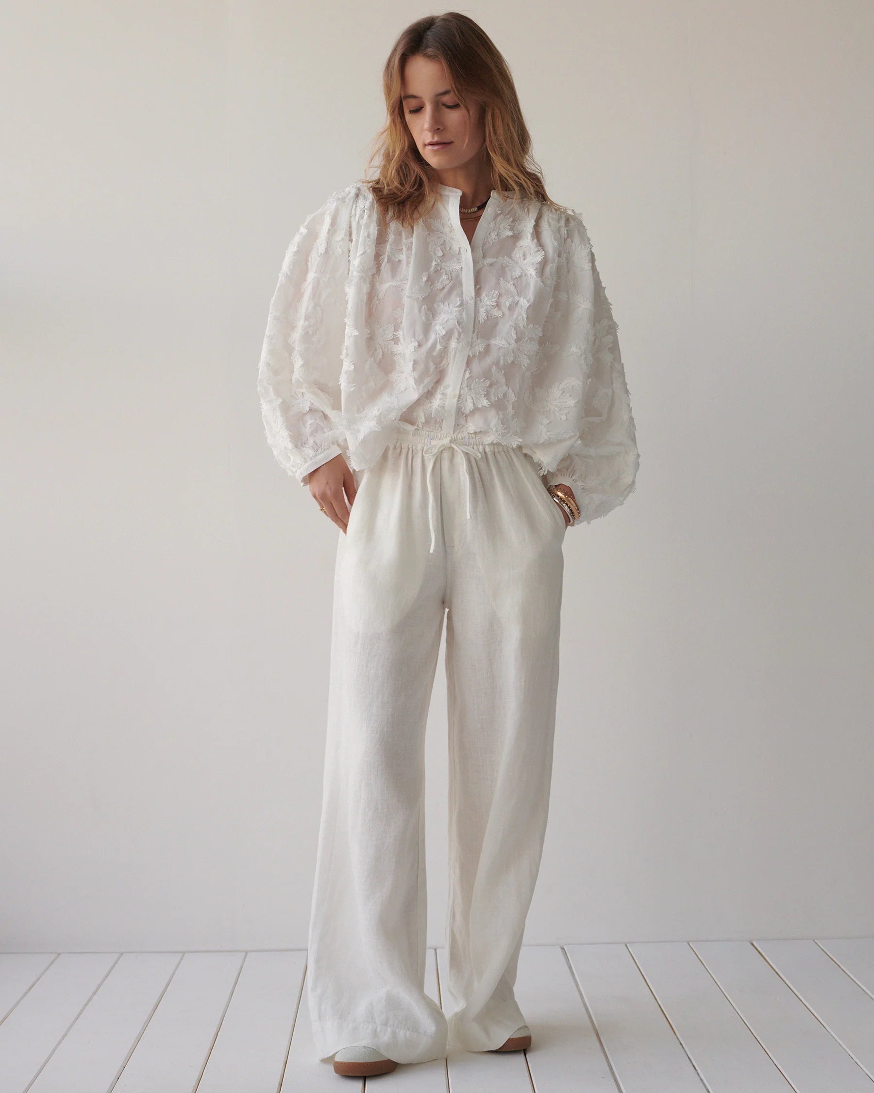 Summum white 3D palm textured cotton blouse front view