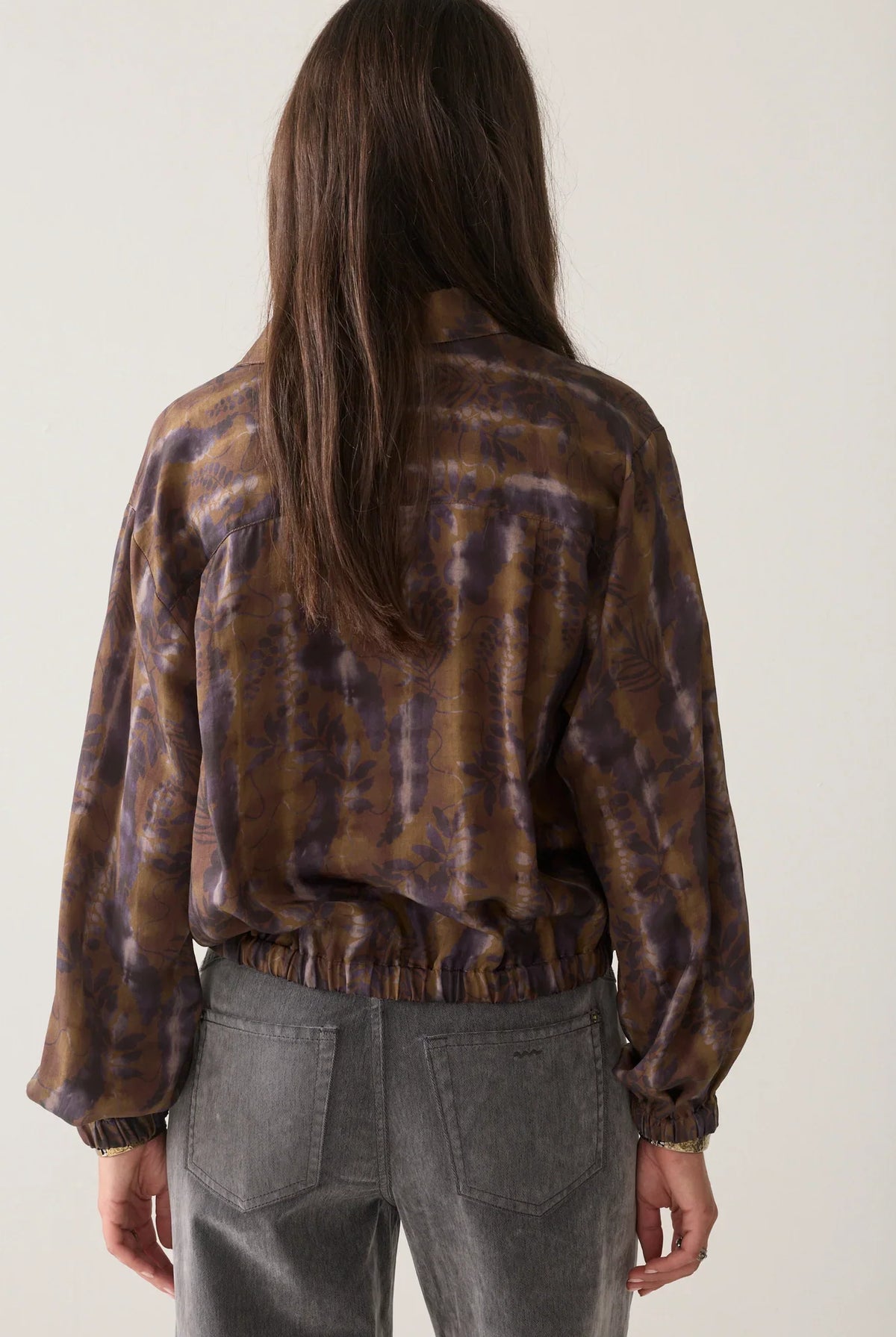 Summum Misty Flower printed blouse showing cropped back and gathered hem – rear view