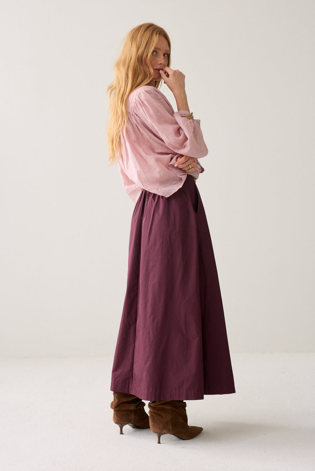 Summum burgundy A-line maxi skirt side view