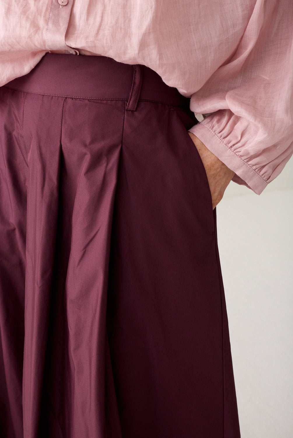 Summum burgundy taffeta skirt pleated waistband detail