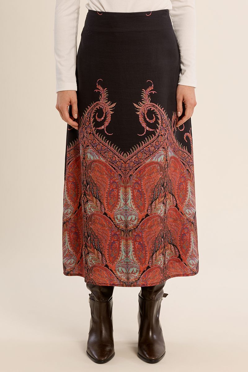 Molly Bracken black paisley print midi skirt – front model view