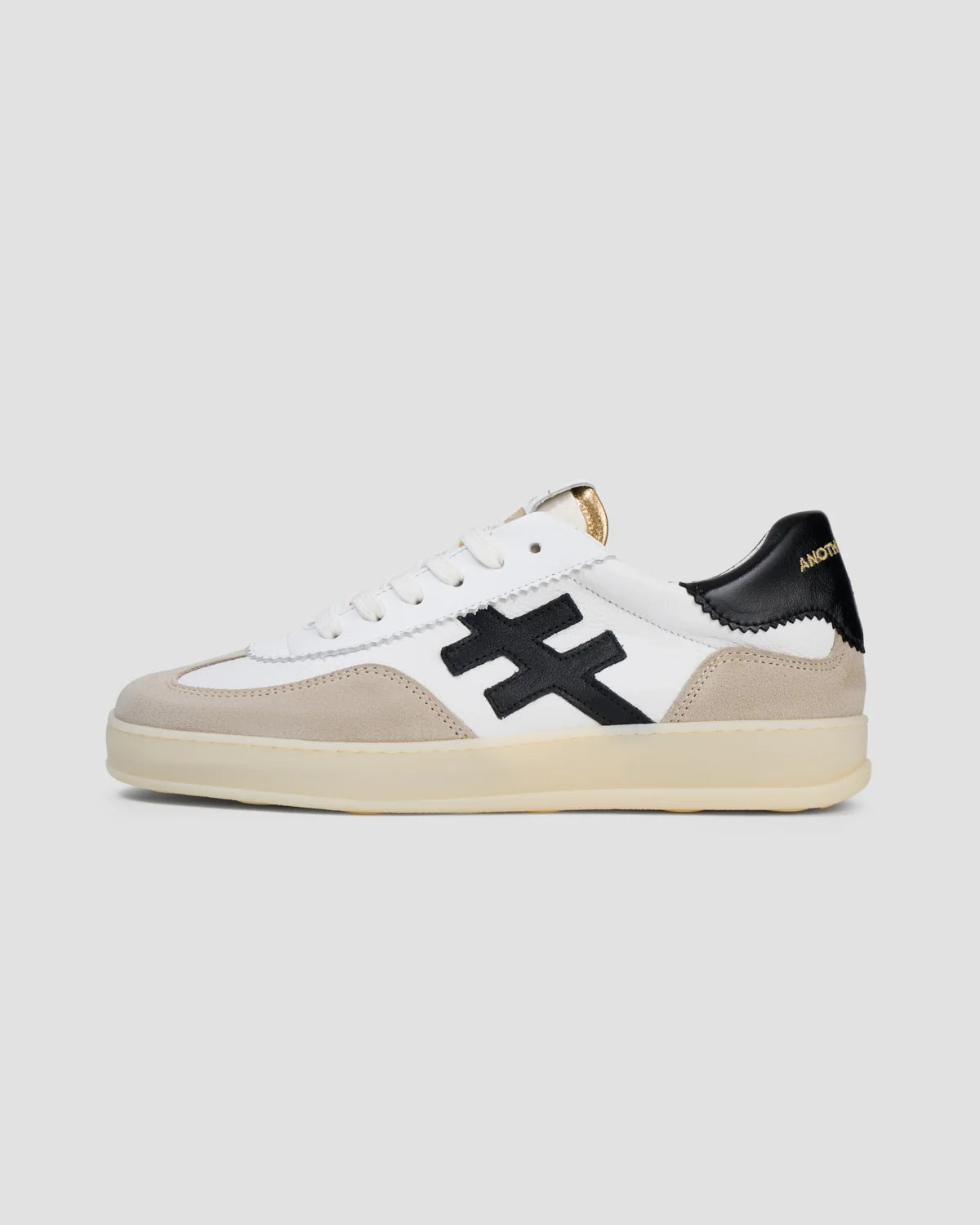 Another Trend Iconic II white retro trainers with black side logo