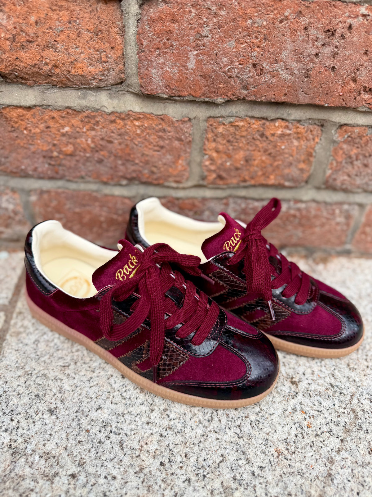 Back 70 Cloud V103 burgundy velvet retro trainers three-quarter view