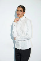 Bariloche Abria white ruffle shirt – front model view