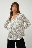 Bariloche Animi Off White Print Shirt