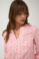 Bariloche Esparta Pink Paisley Print Split Neck Tunic Style Top