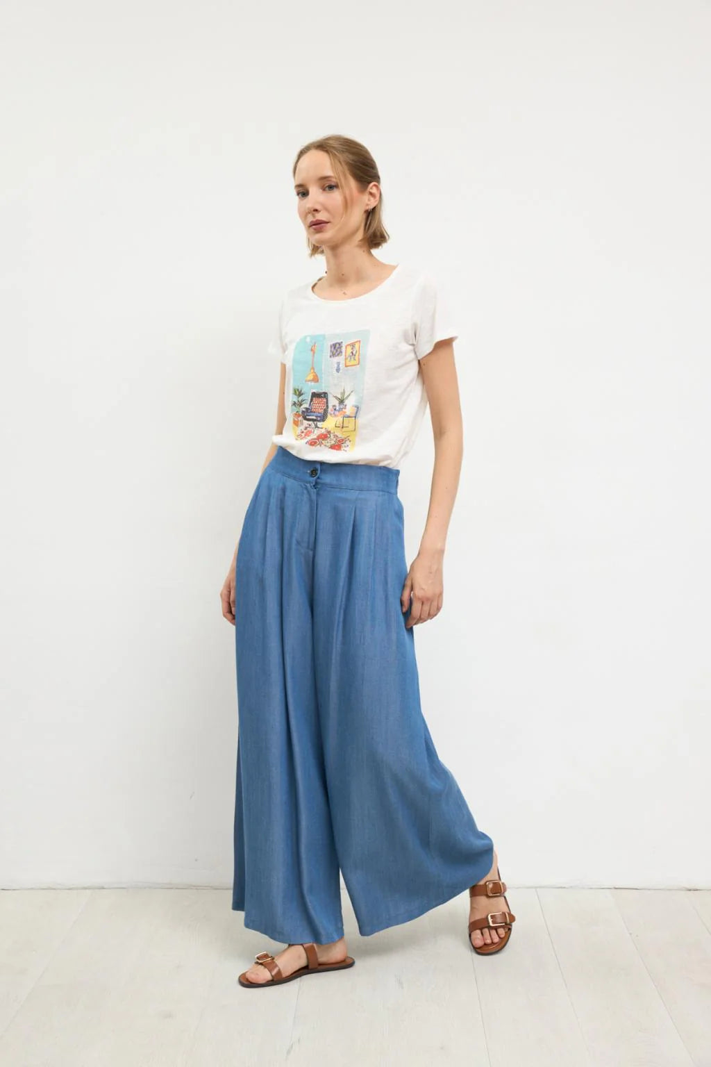 Bariloche Jura high waisted blue culotte trousers wide leg front view